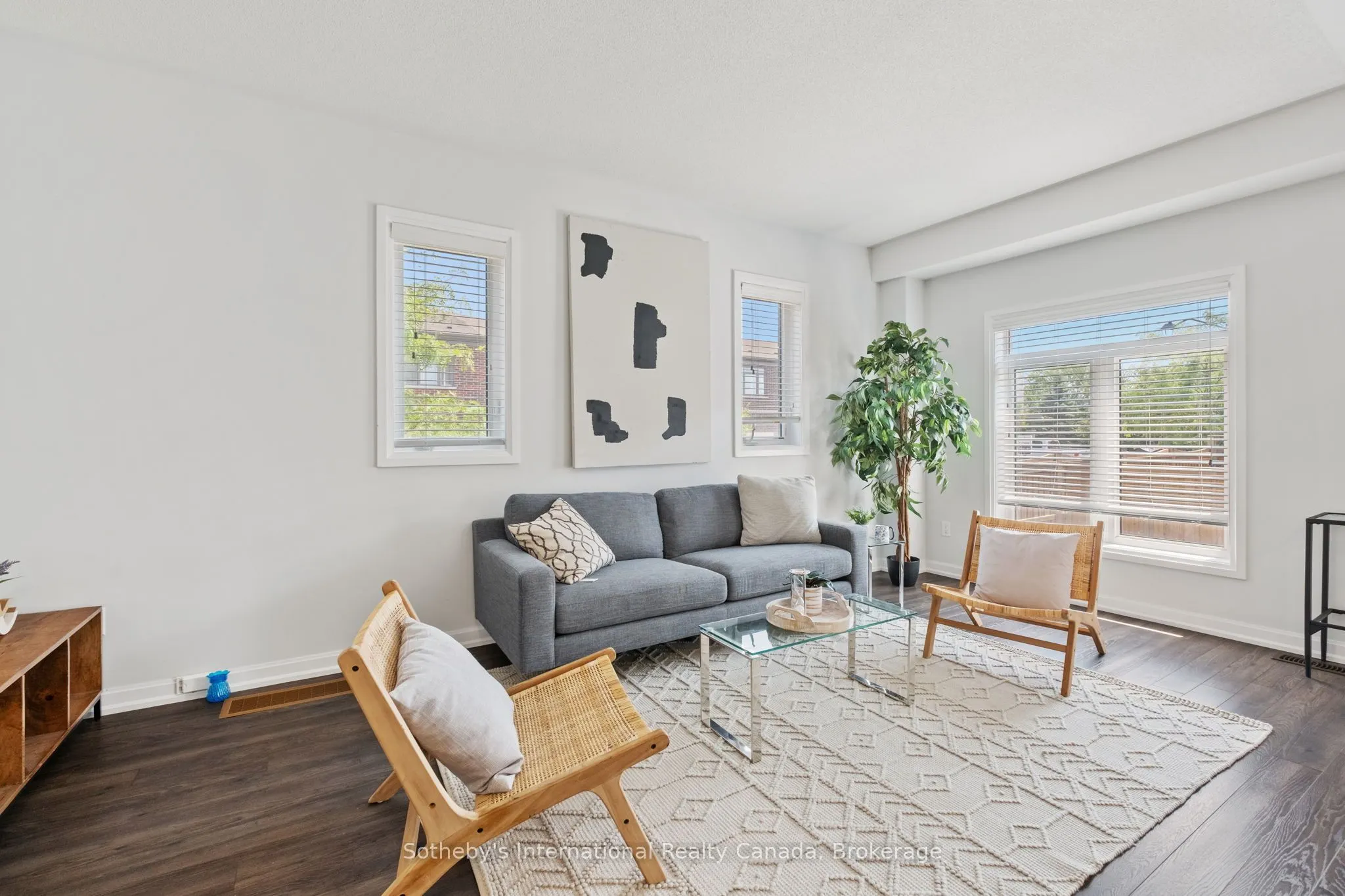 91 Longshore Way