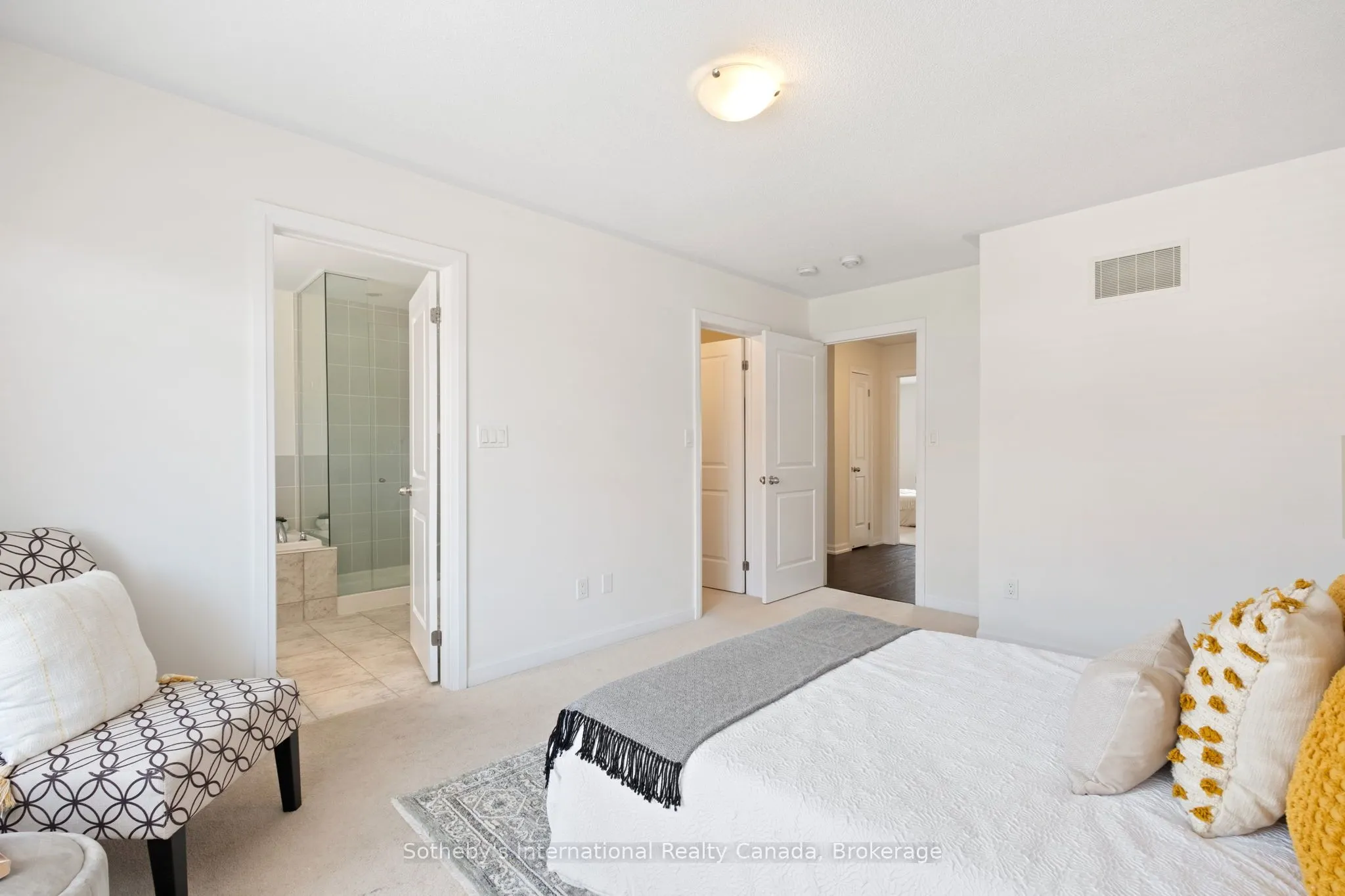 91 Longshore Way