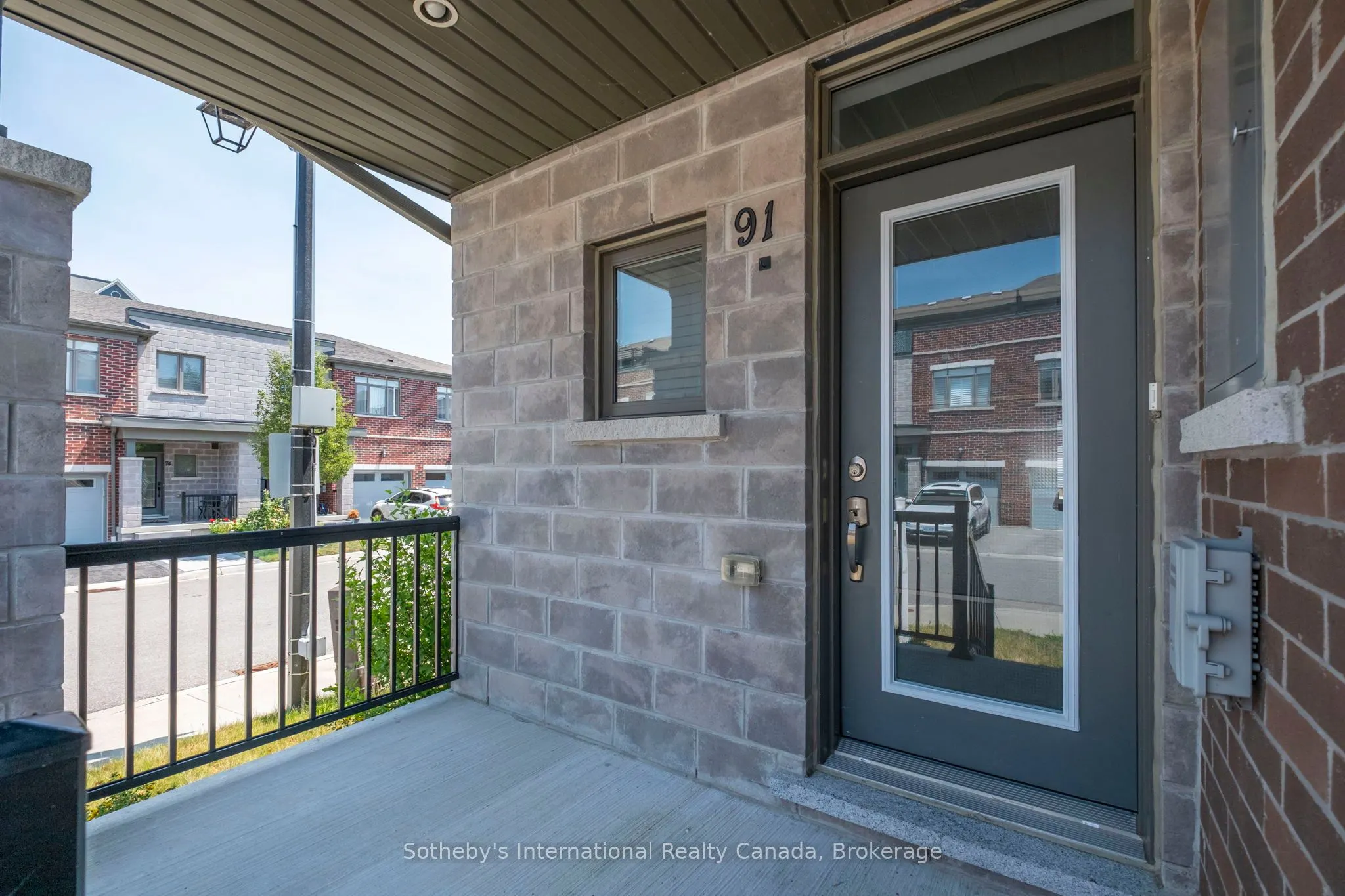 91 Longshore Way