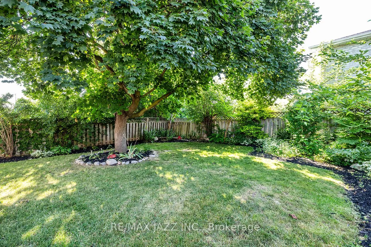 843 Charisma Crescent