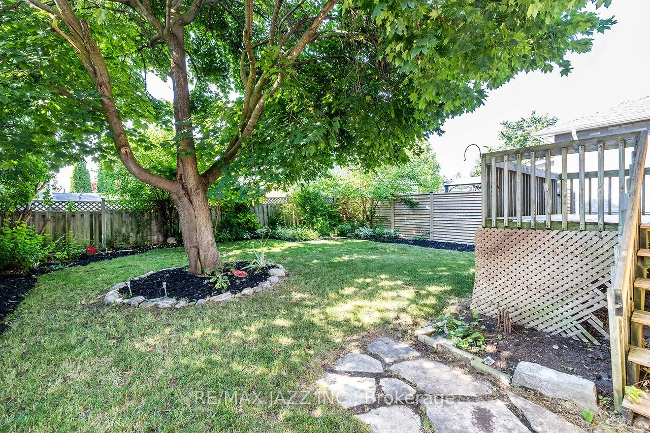 843 Charisma Crescent