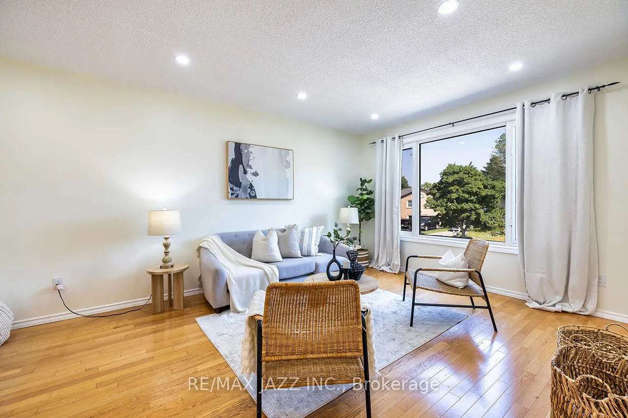 843 Charisma Crescent