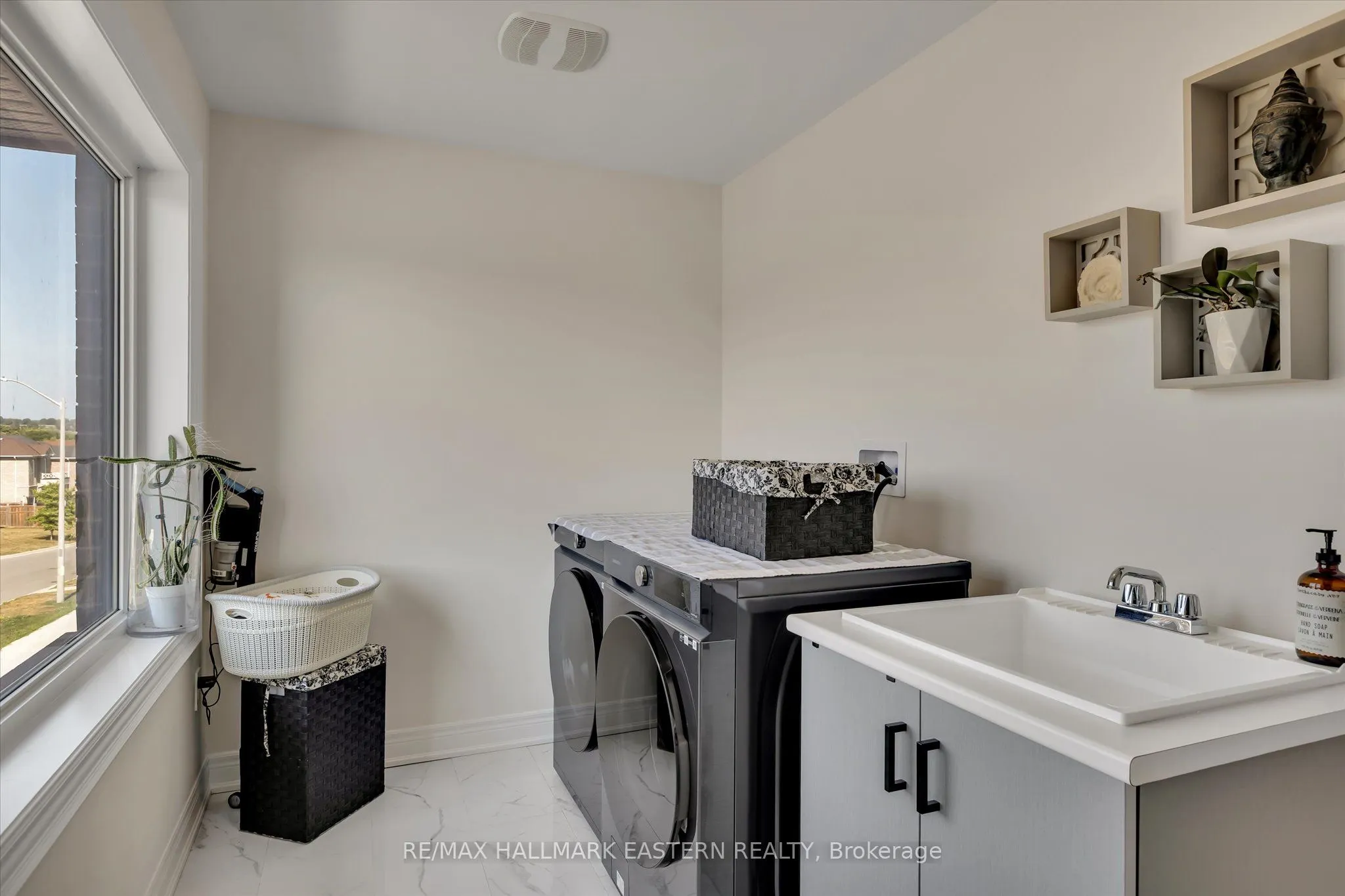 118 Whitehand Drive