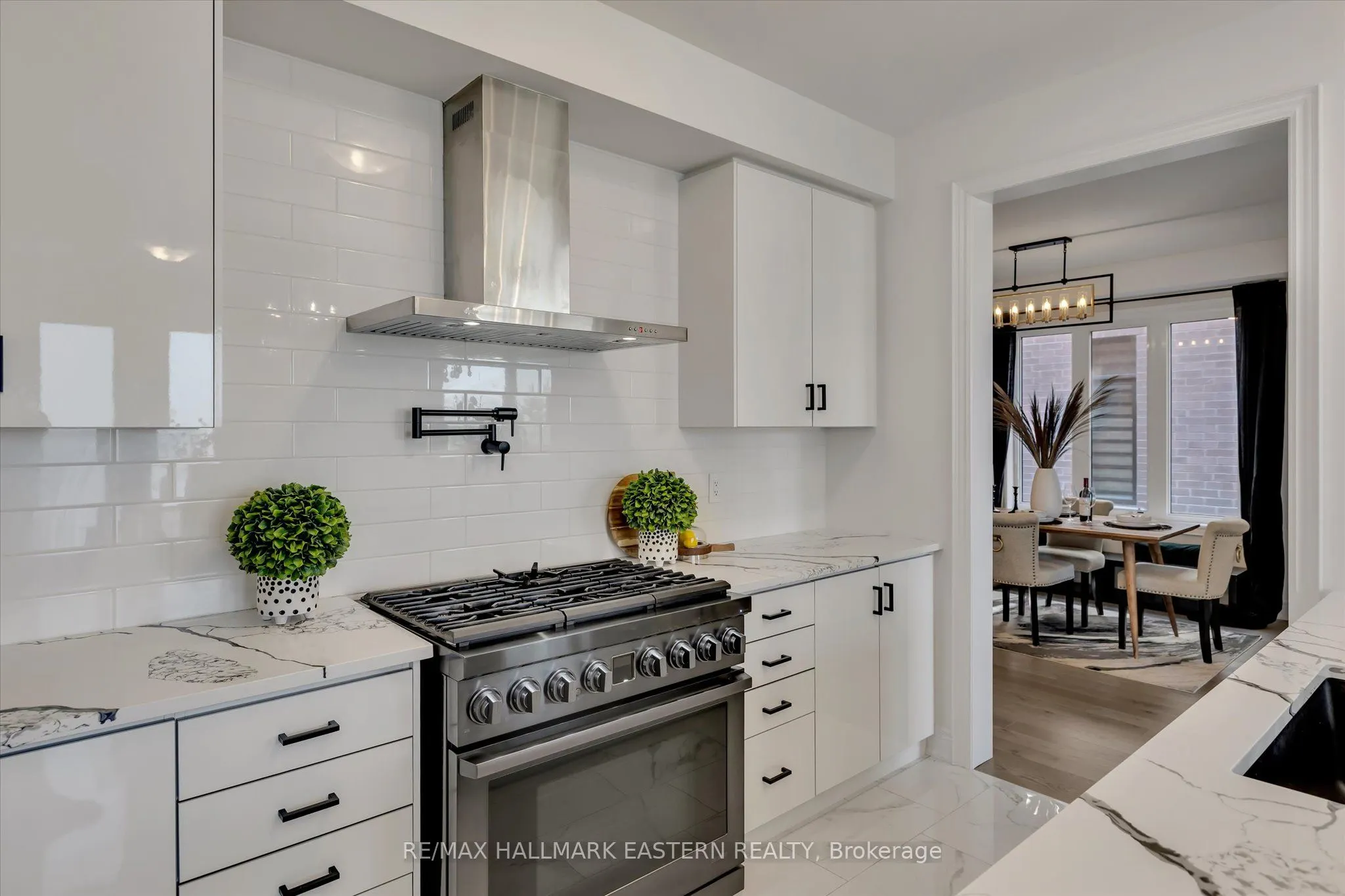 118 Whitehand Drive