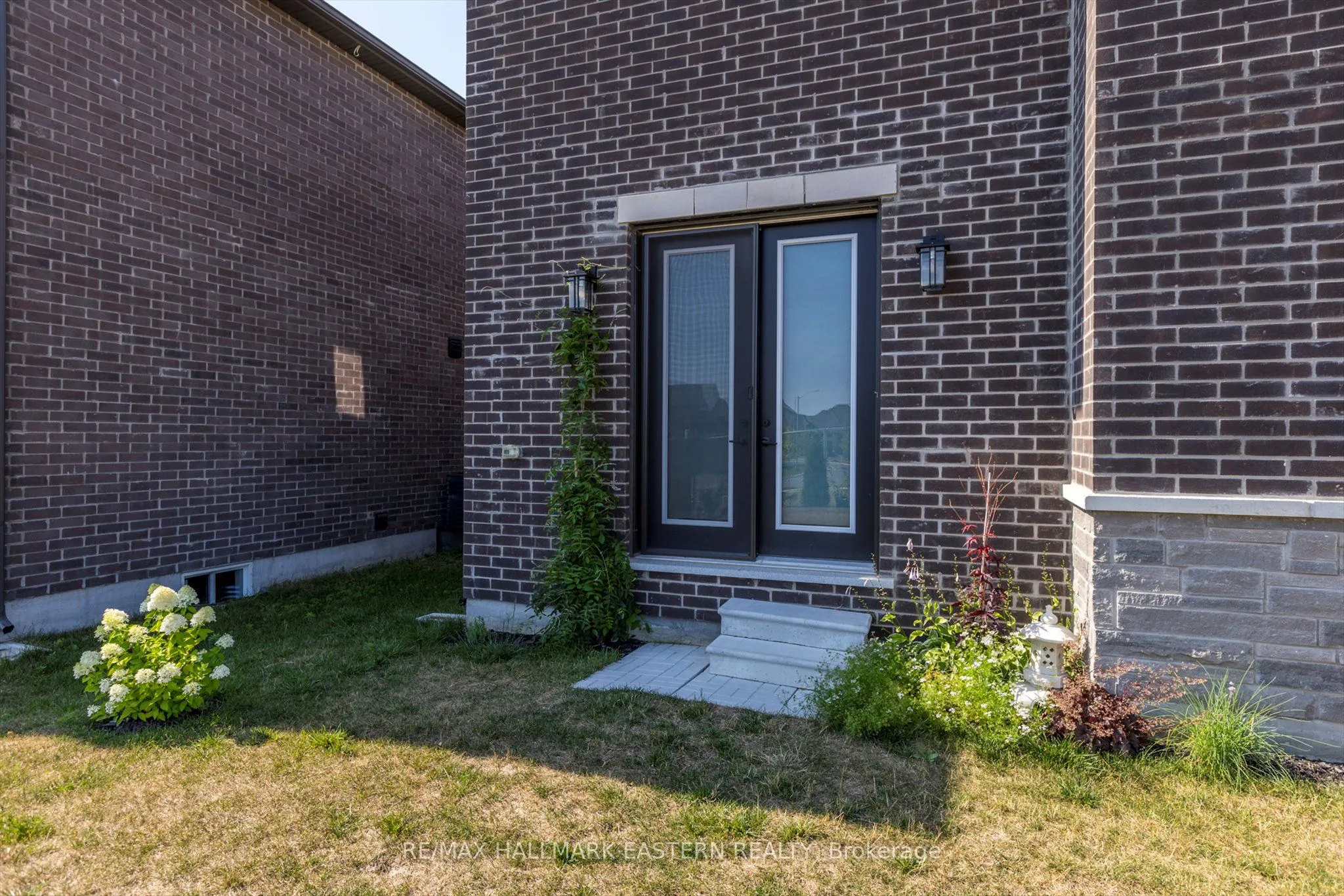 118 Whitehand Drive