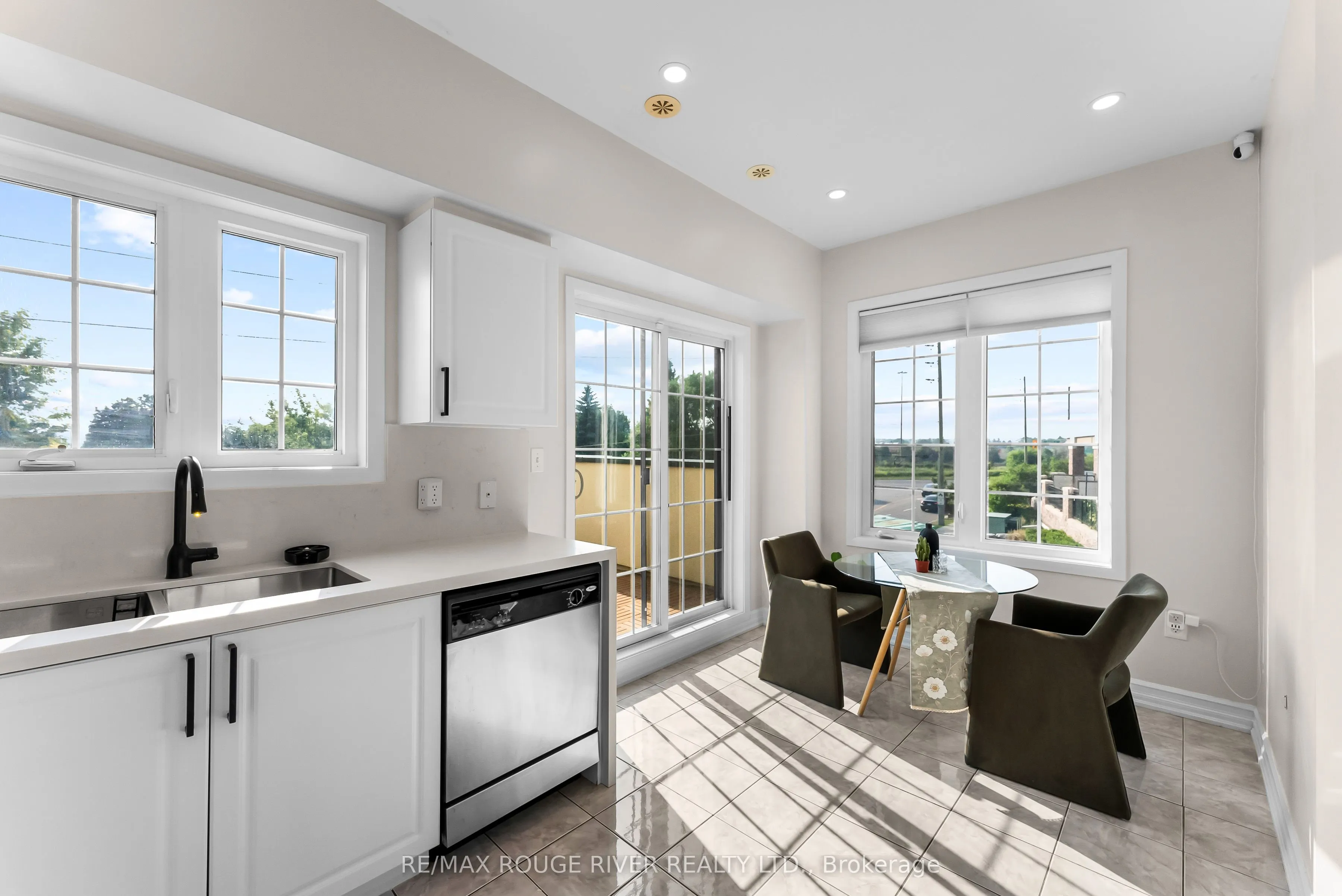 1250 St Martins Drive, #1