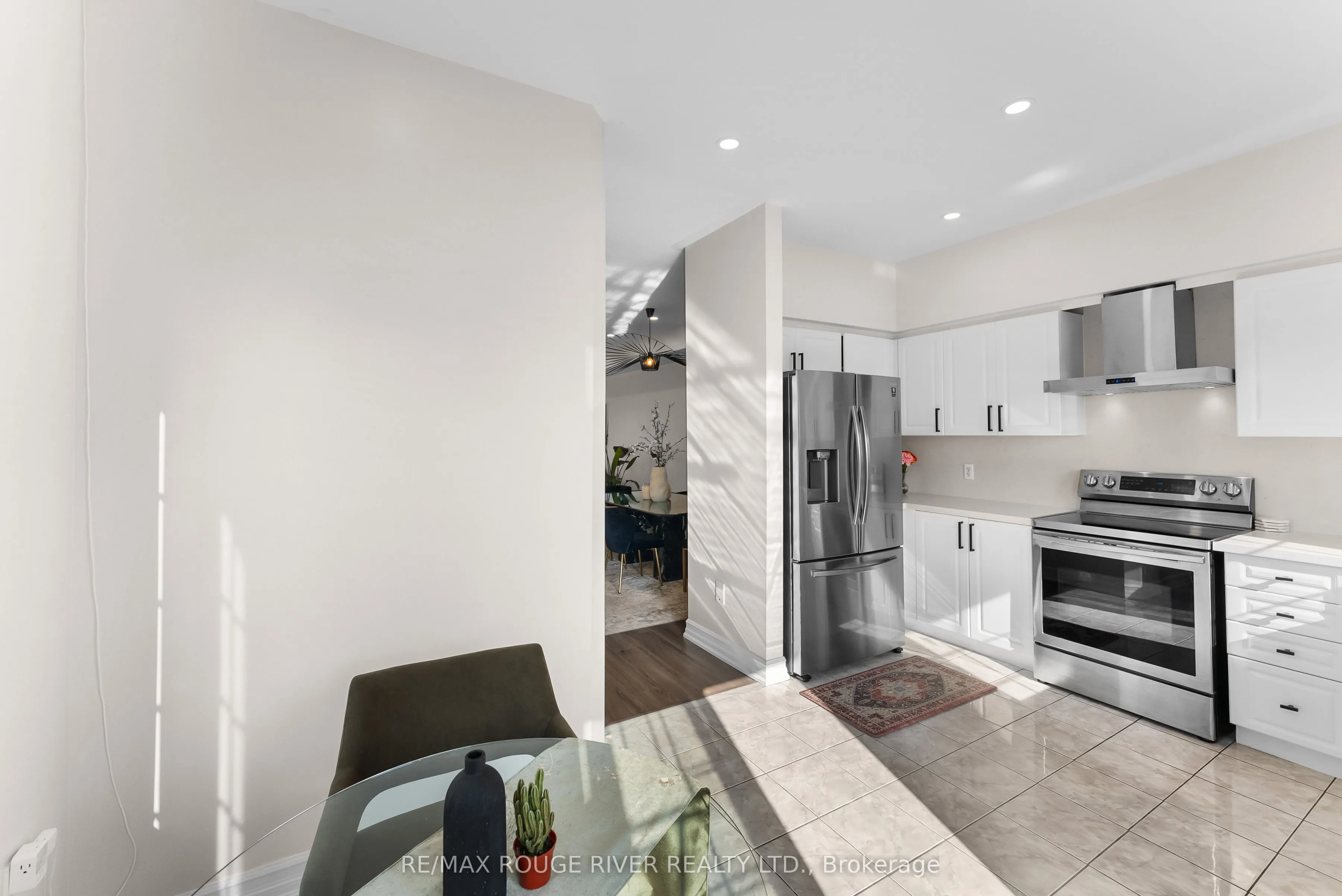 1250 St Martins Drive, #1