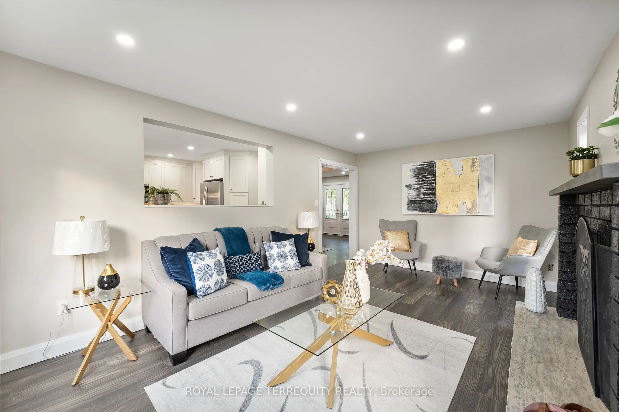77 Ingleborough Drive