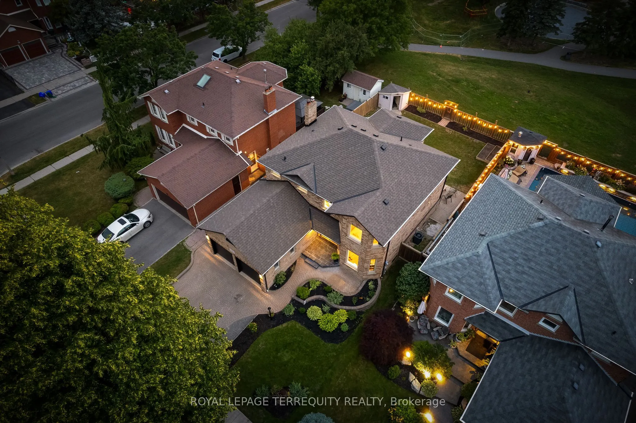77 Ingleborough Drive