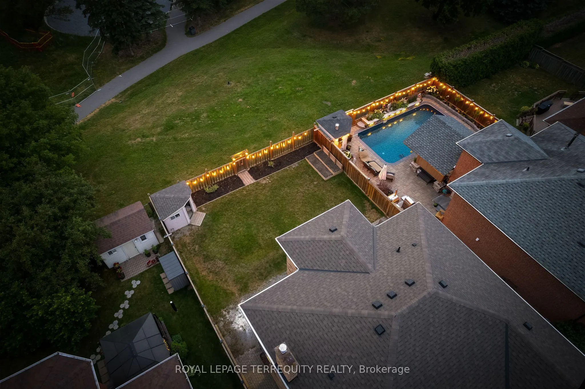 77 Ingleborough Drive