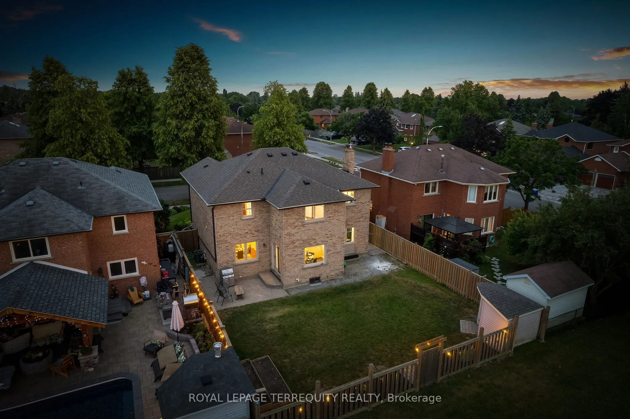 77 Ingleborough Drive