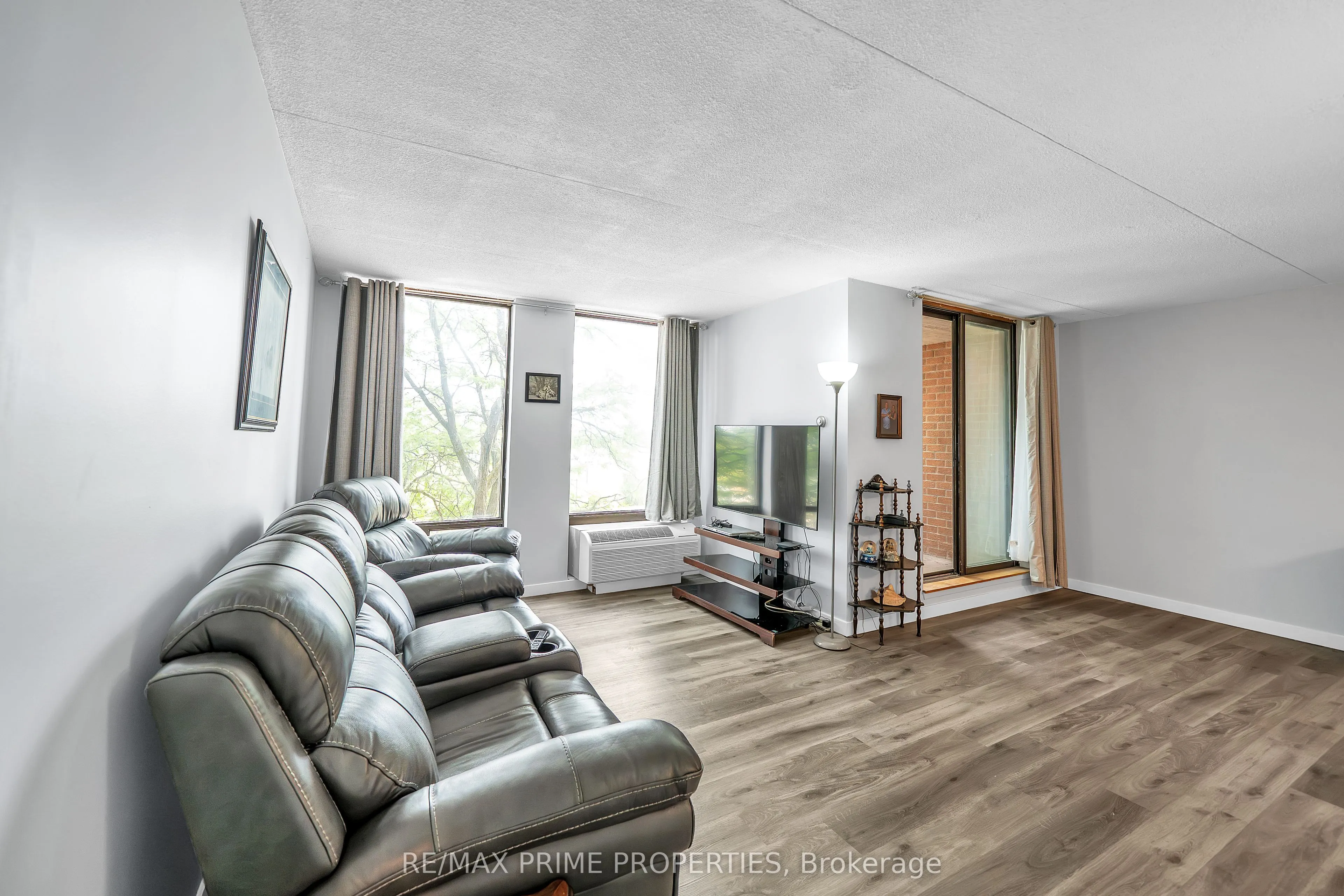 1535 Diefenbaker Court, #302