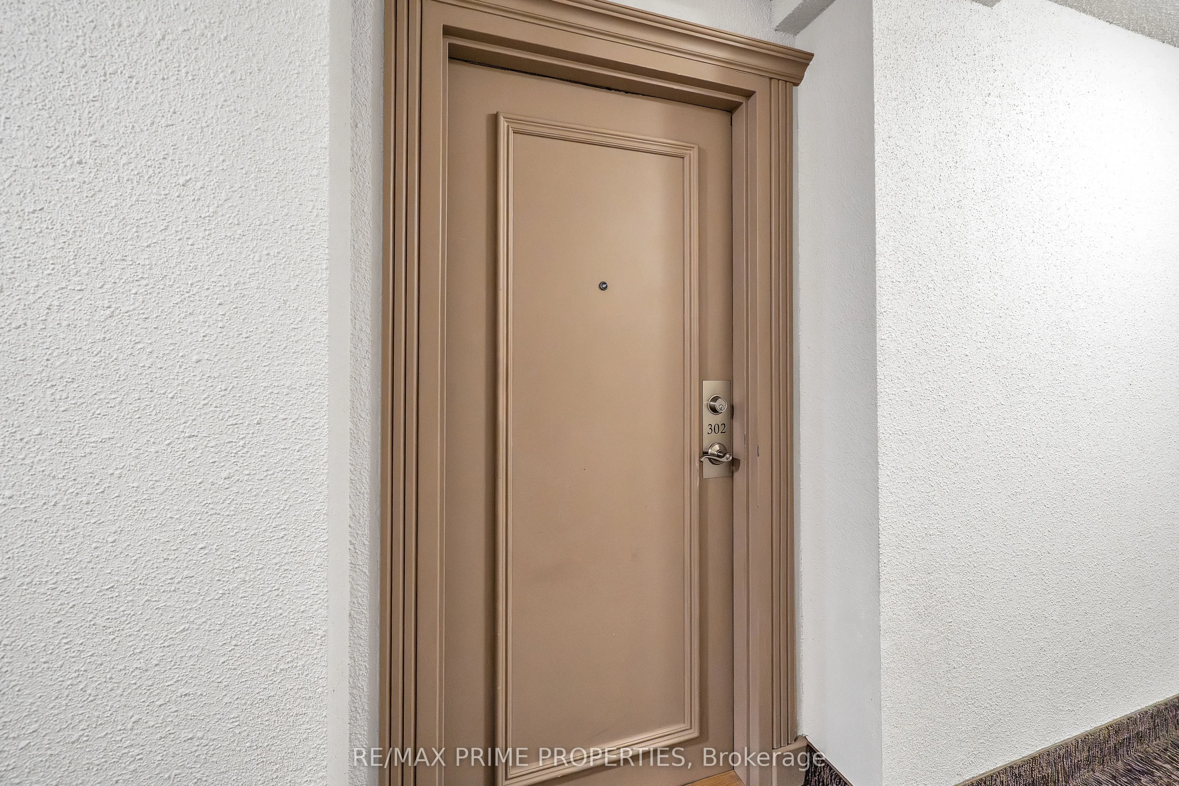 1535 Diefenbaker Court, #302