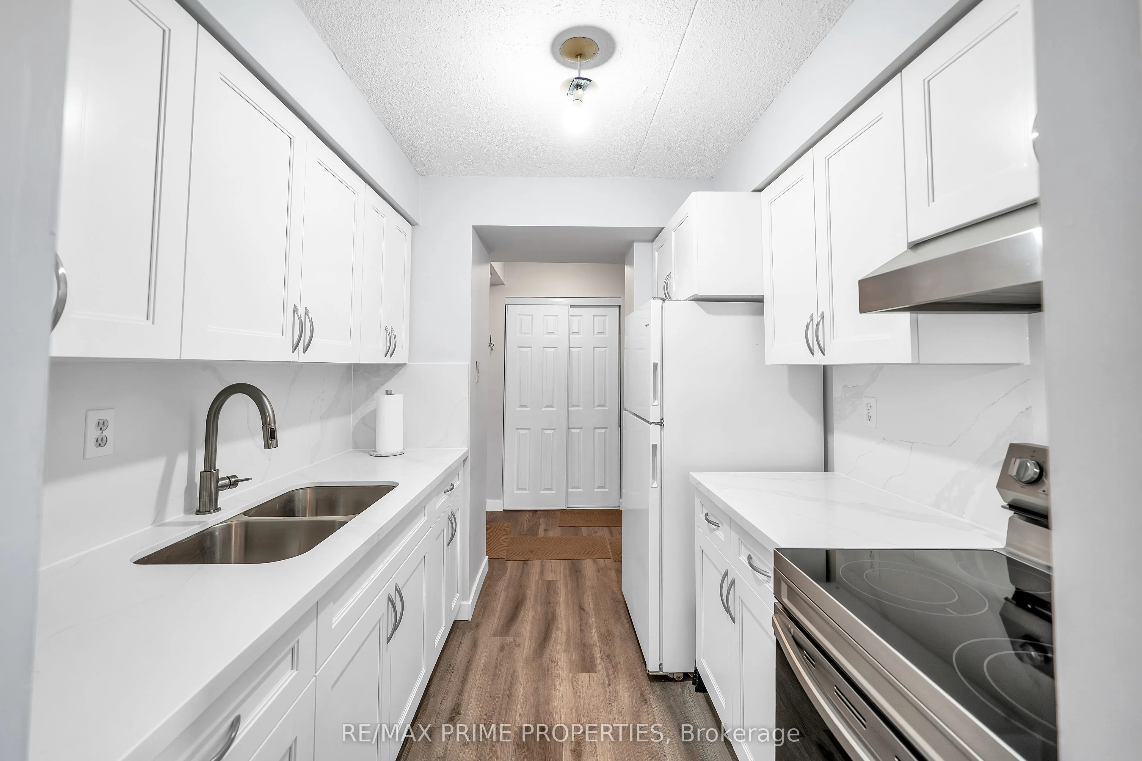 1535 Diefenbaker Court, #302