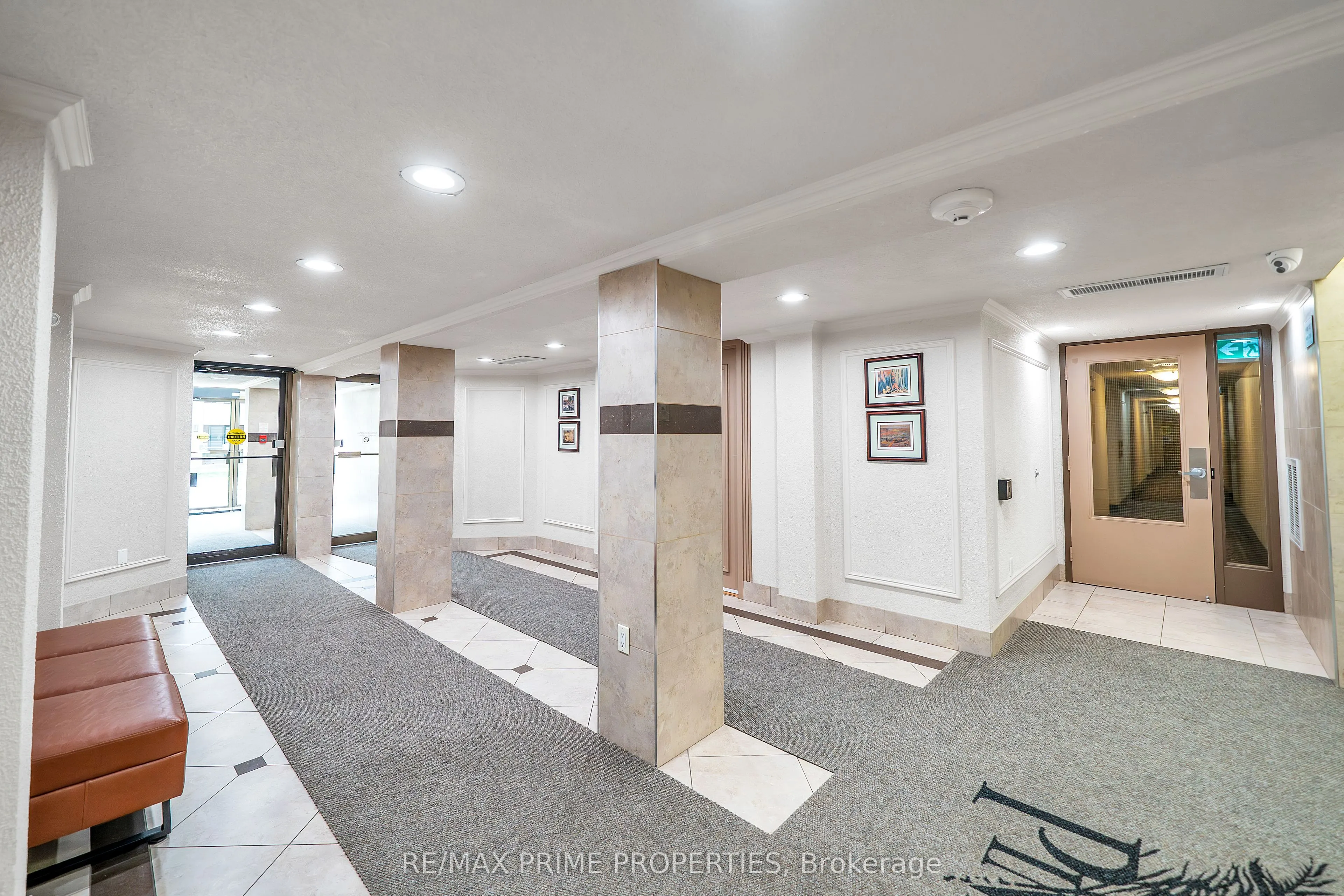 1535 Diefenbaker Court, #302
