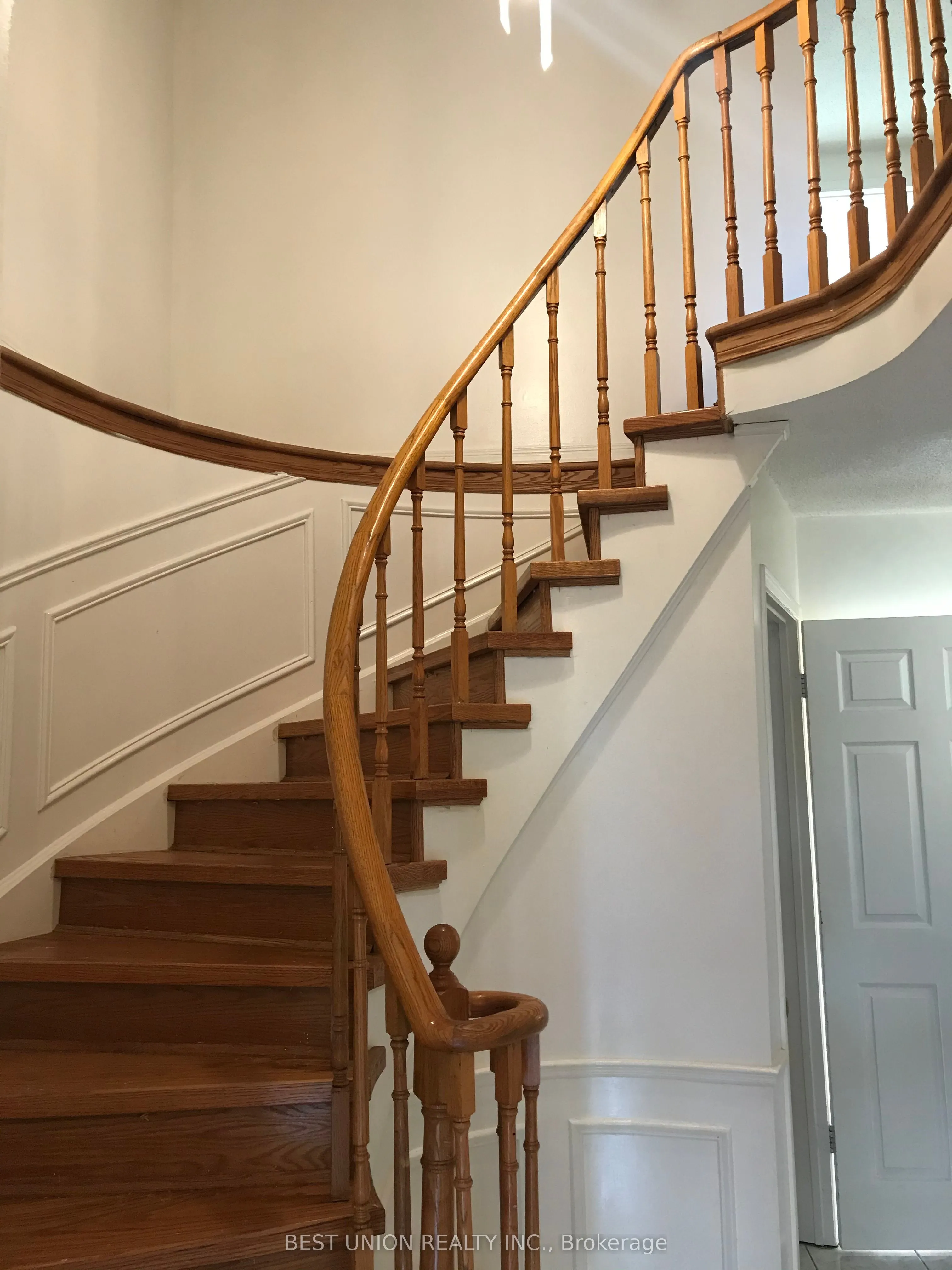 68 Lansbury Drive