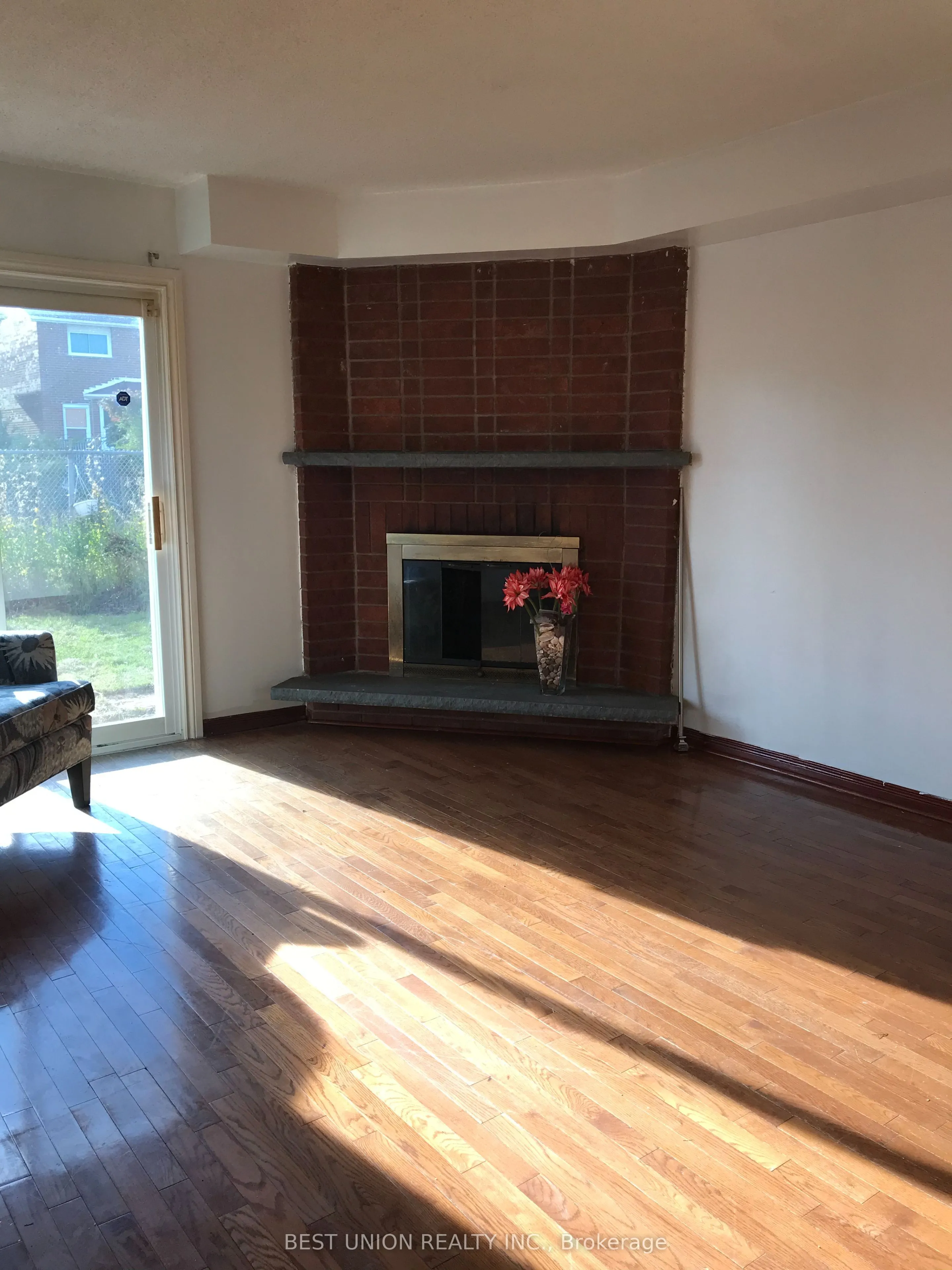 68 Lansbury Drive