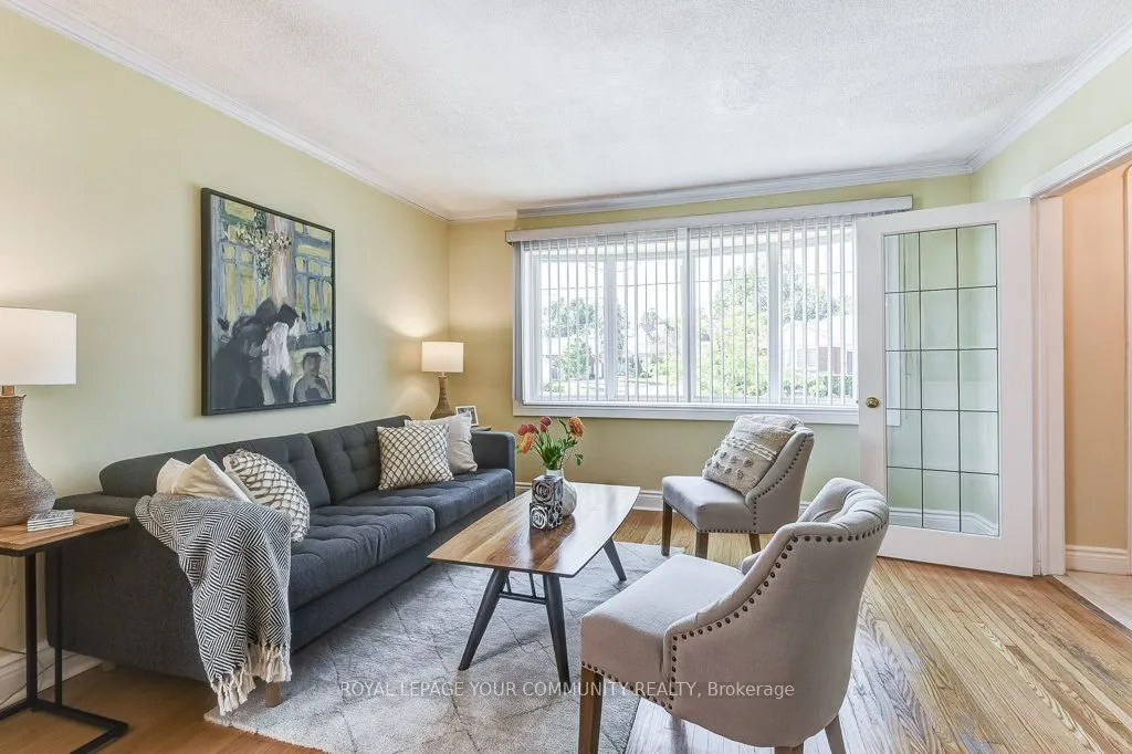 17 Dyson Boulevard