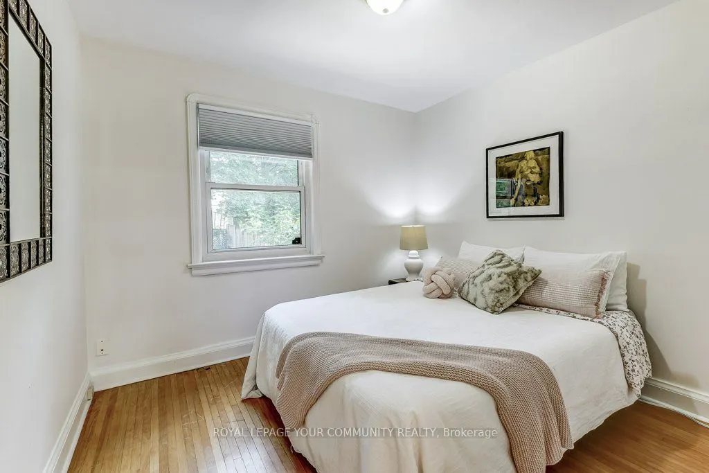 17 Dyson Boulevard