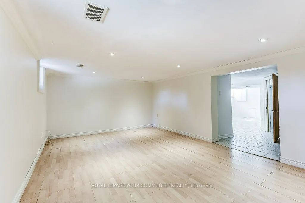 17 Dyson Boulevard