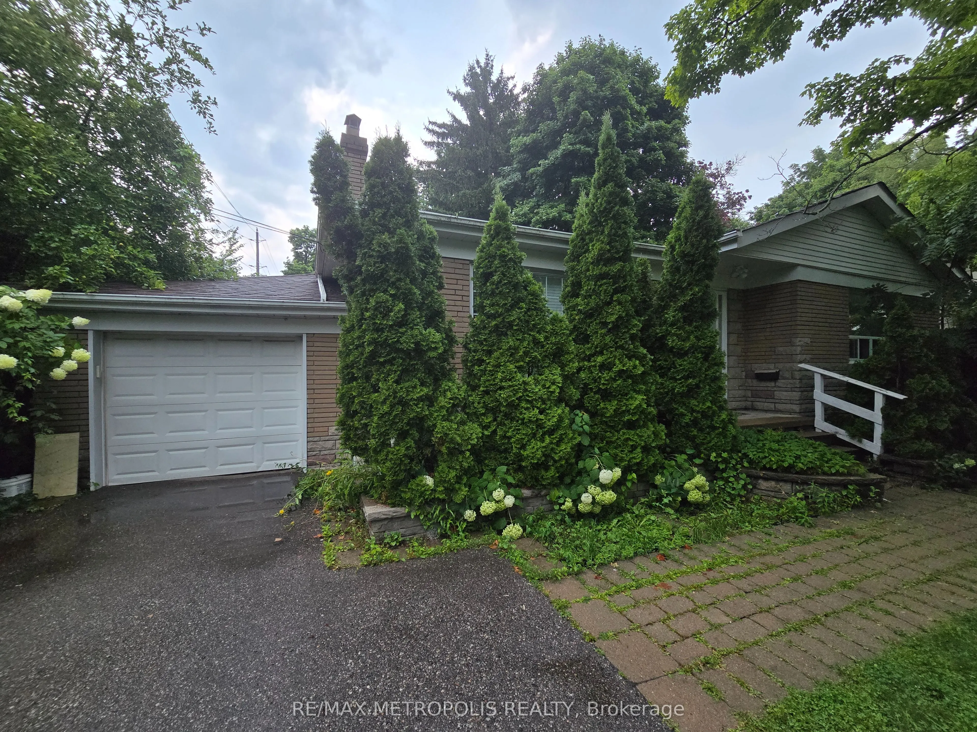 80 Glen Watford Drive