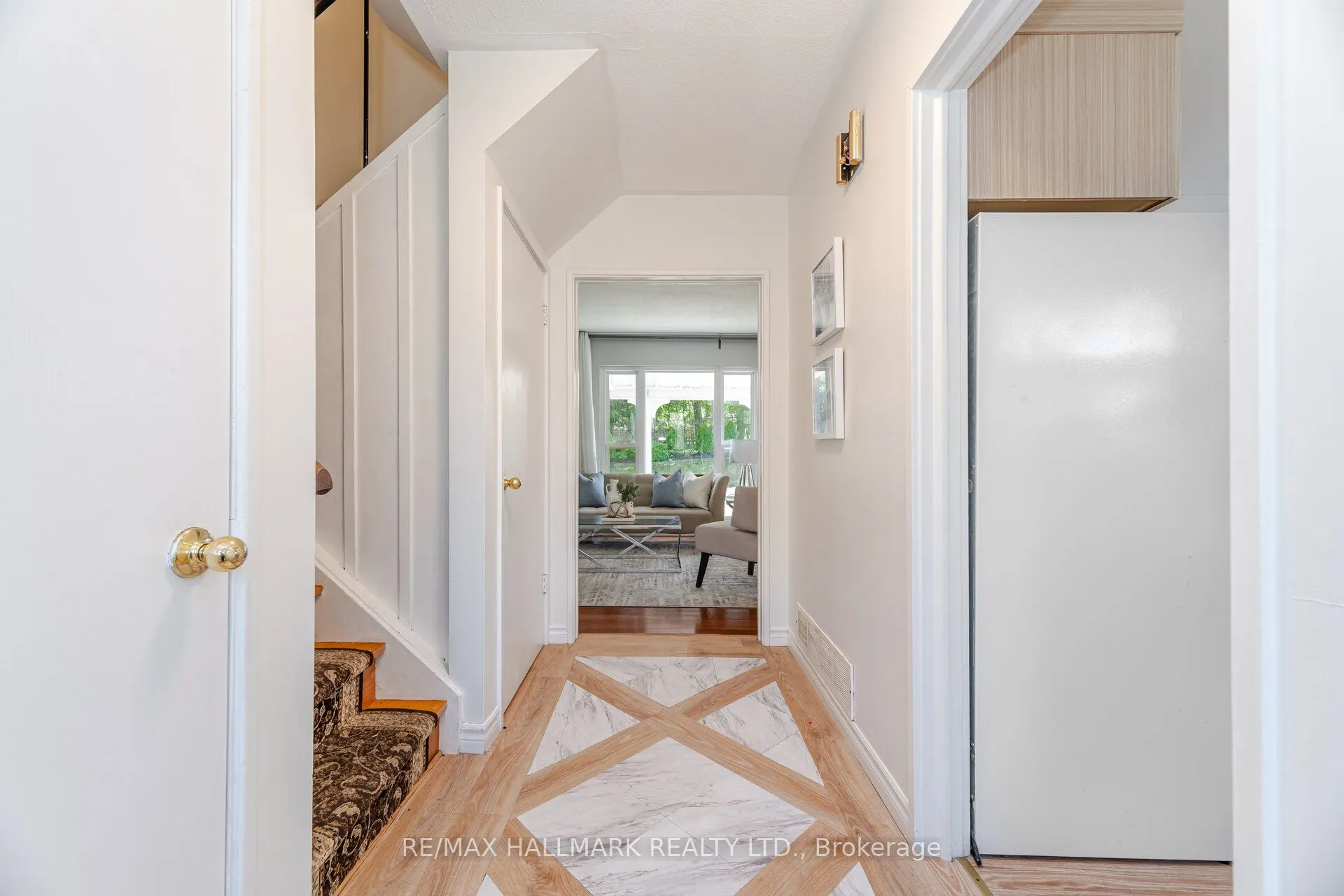 73 Dogwood Crescent