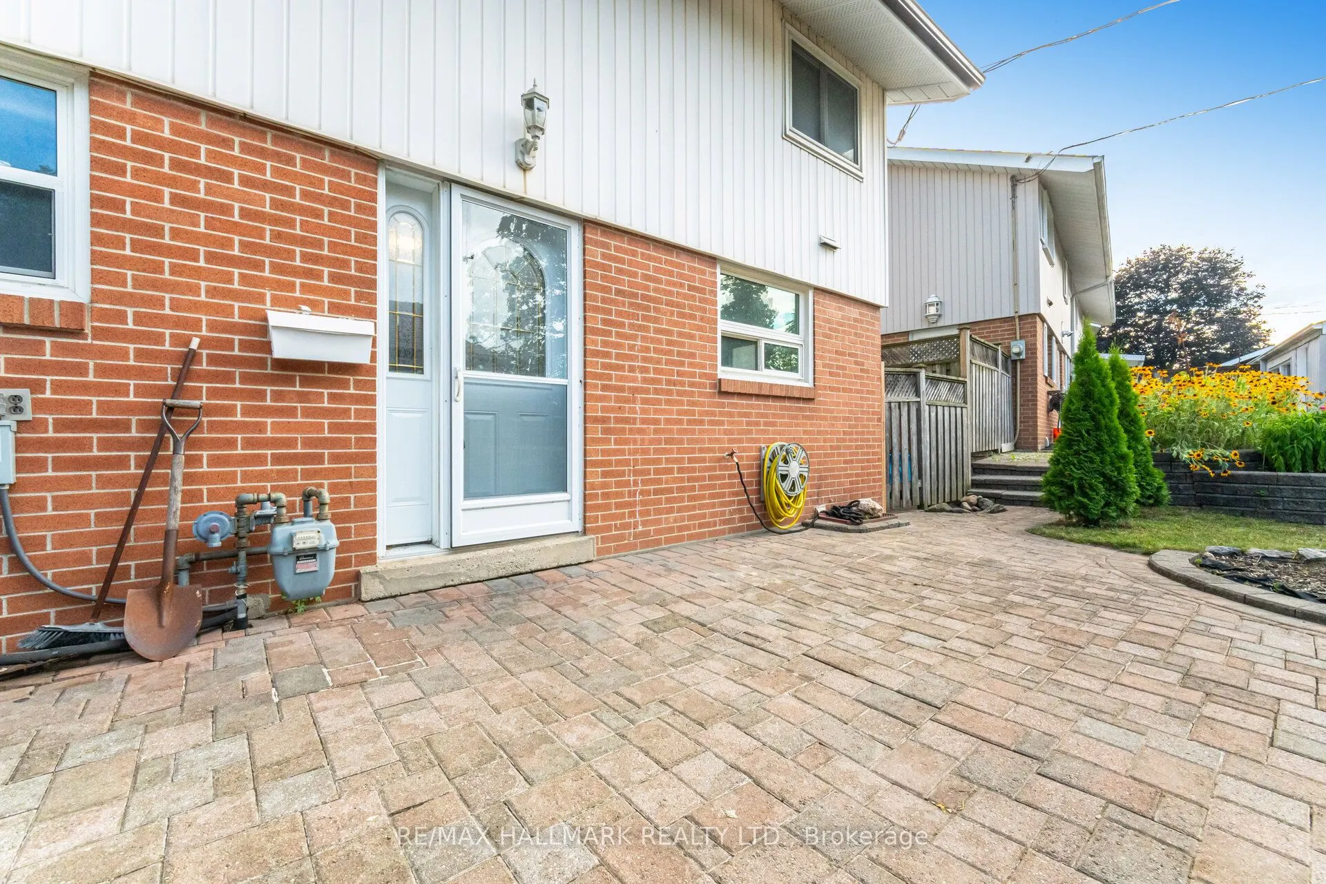 73 Dogwood Crescent