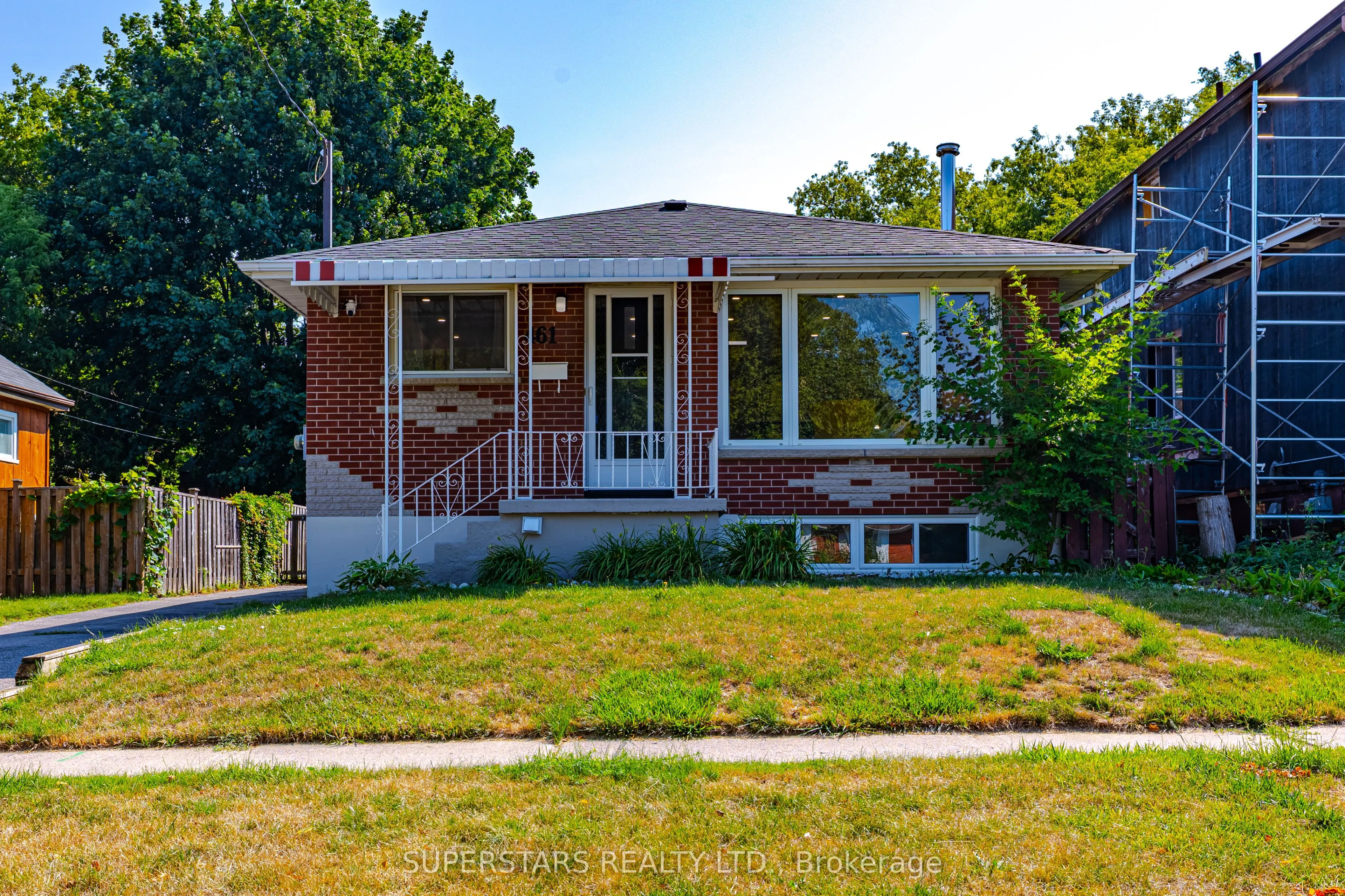 461 Cromwell Avenue