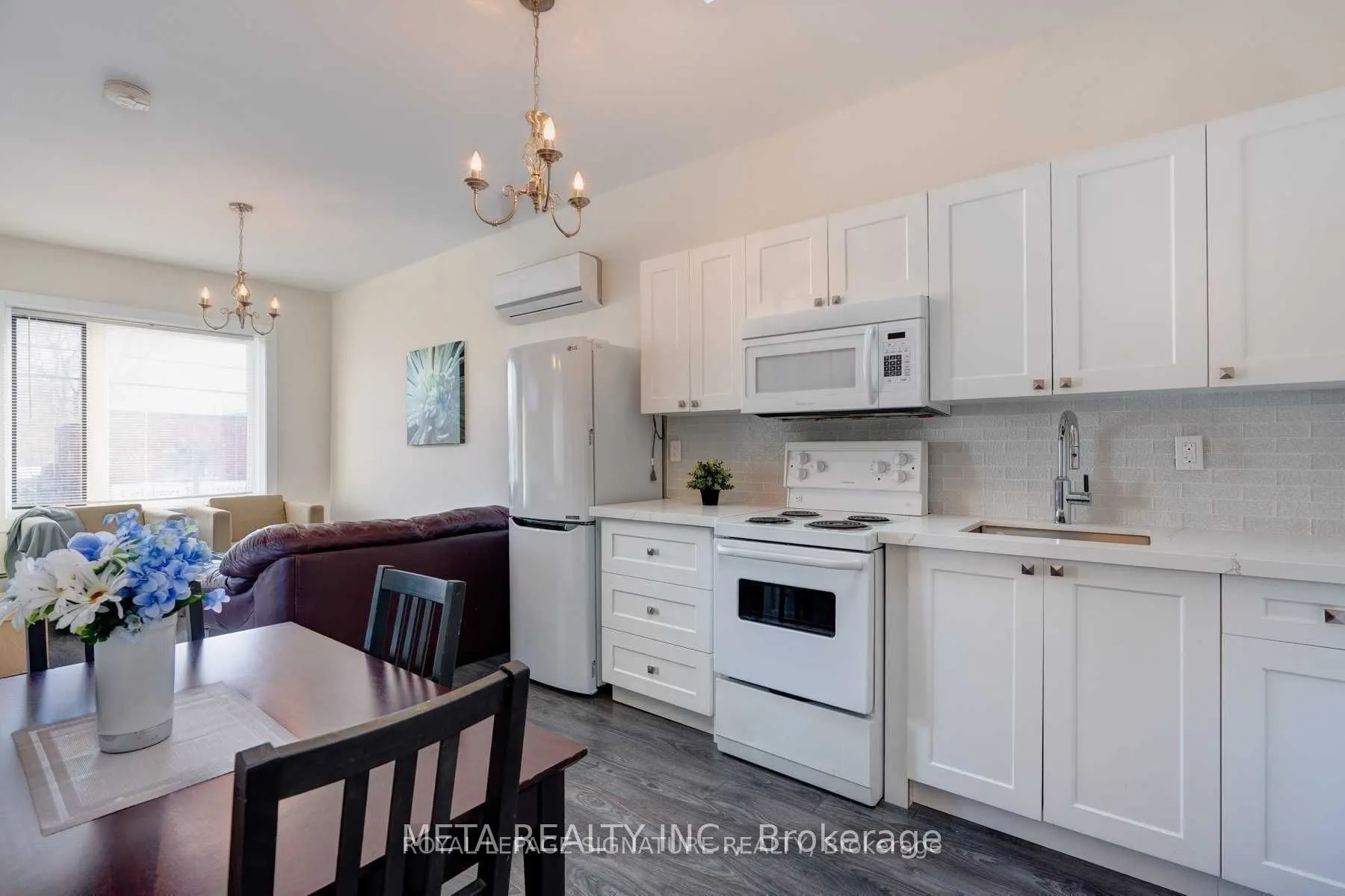 3224 Danforth Avenue, #2
