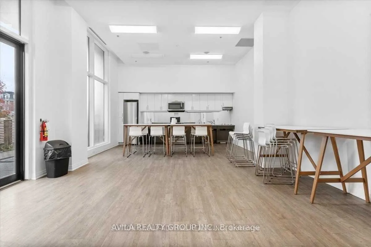 1900 Simcoe Street N, #615