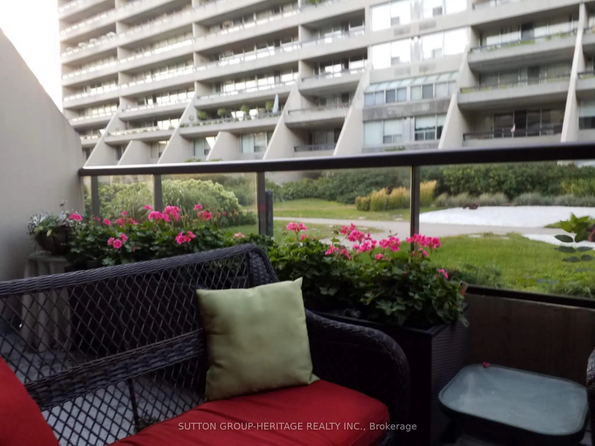 50 Richmond Street E, #232