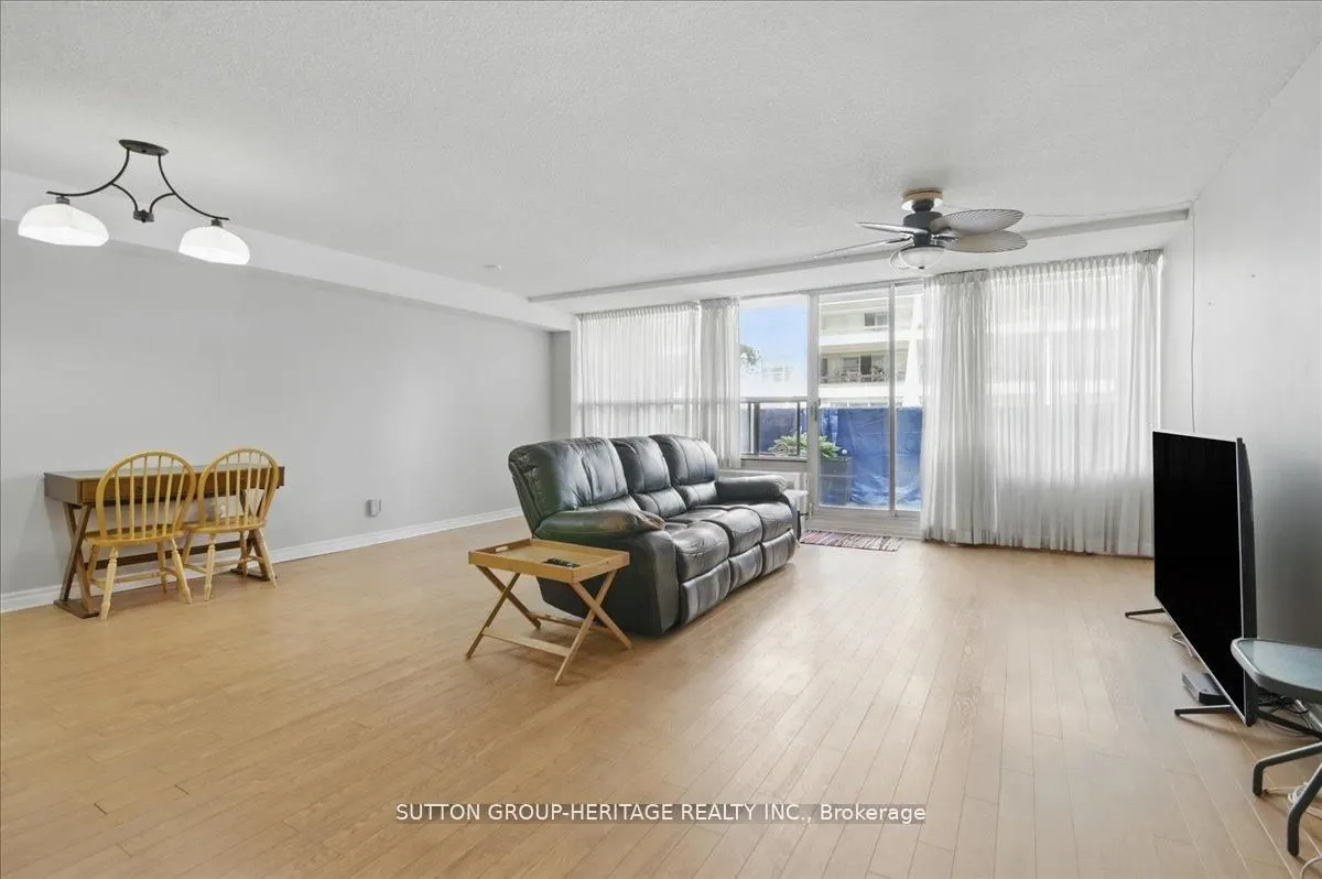 50 Richmond Street E, #232