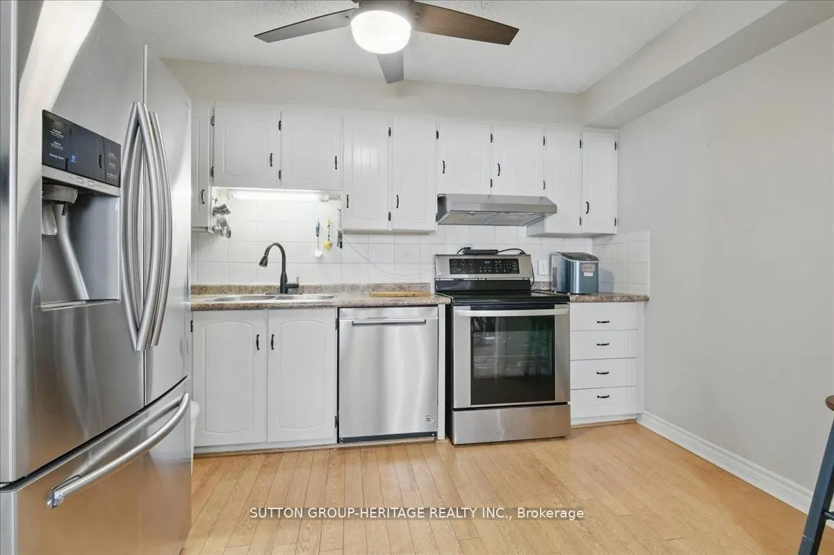 50 Richmond Street E, #232