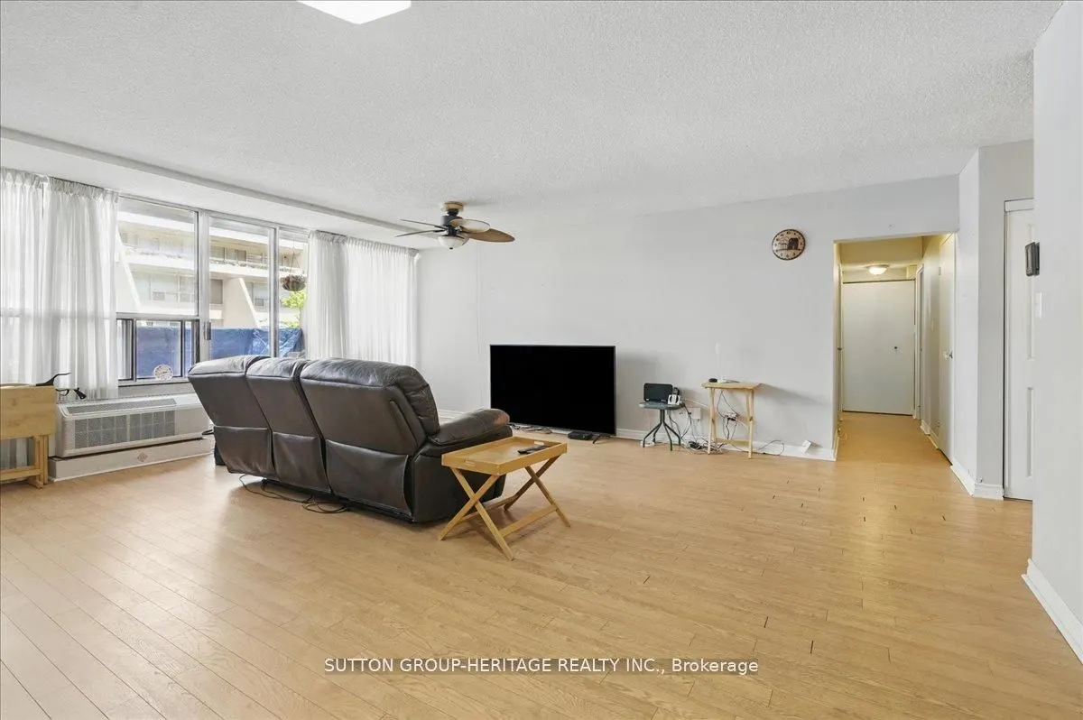 50 Richmond Street E, #232