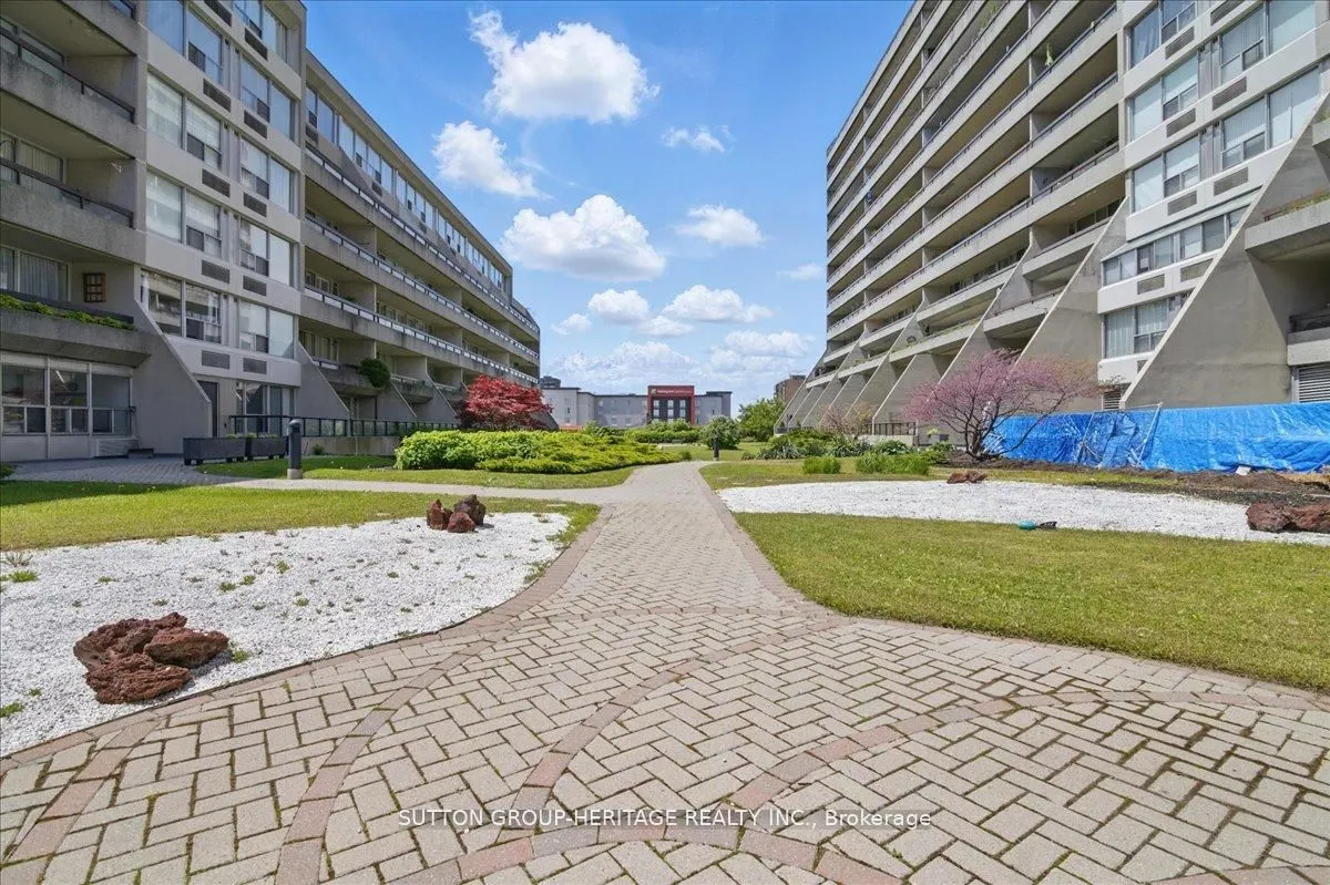 50 Richmond Street E, #232