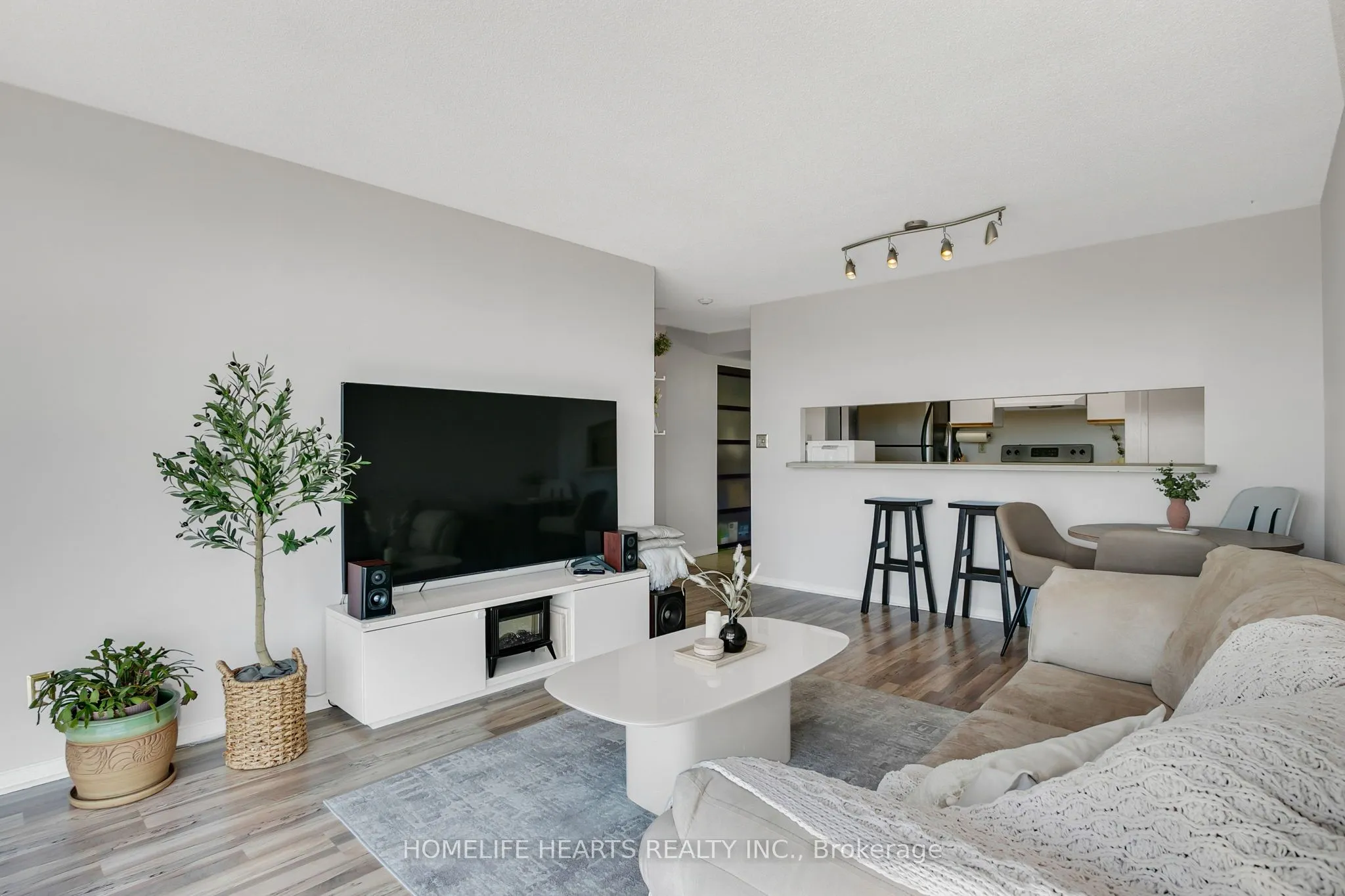 90 Dale Avenue, #1706