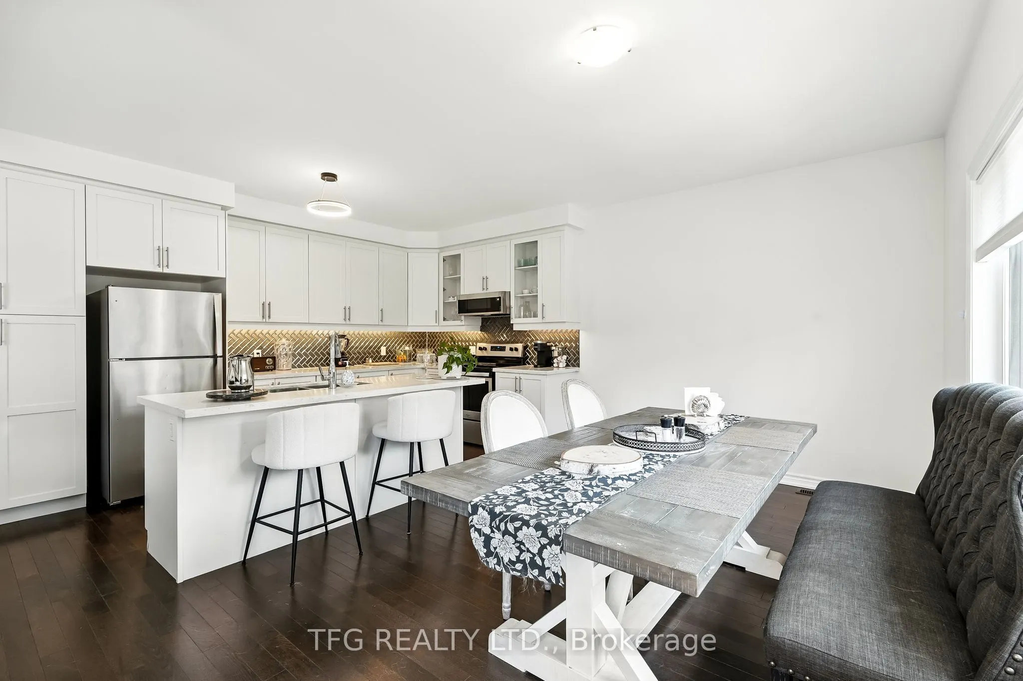 146 Crombie Street