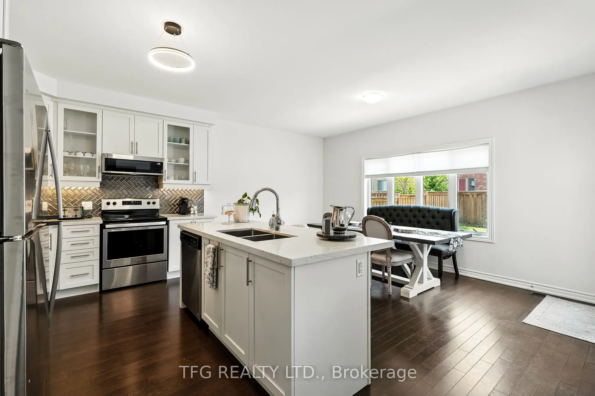 146 Crombie Street