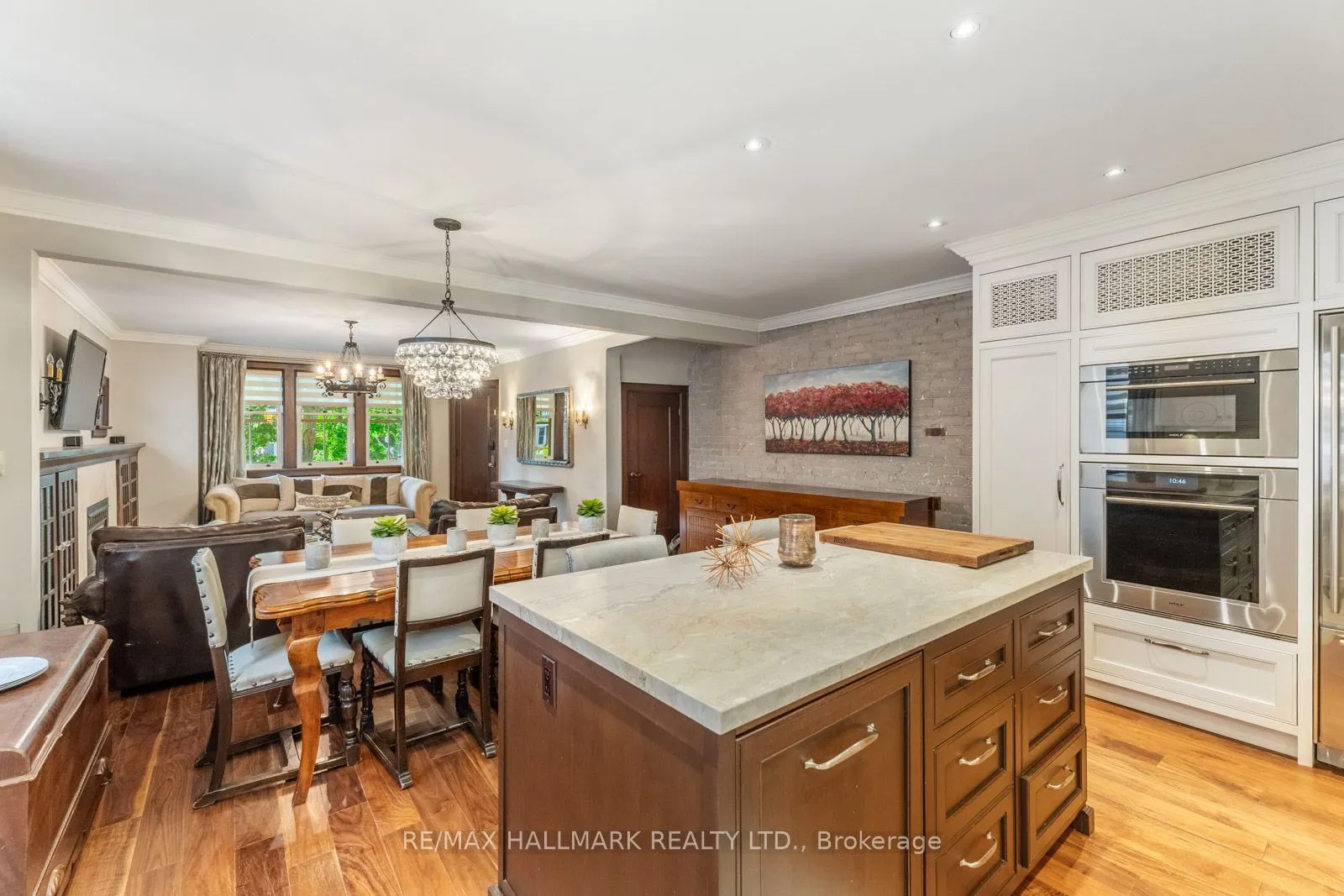 24 Hammersmith Avenue, #Main
