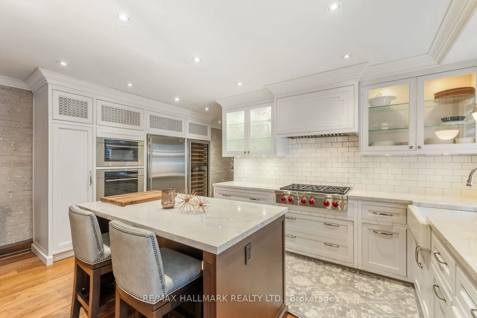 24 Hammersmith Avenue, #Main
