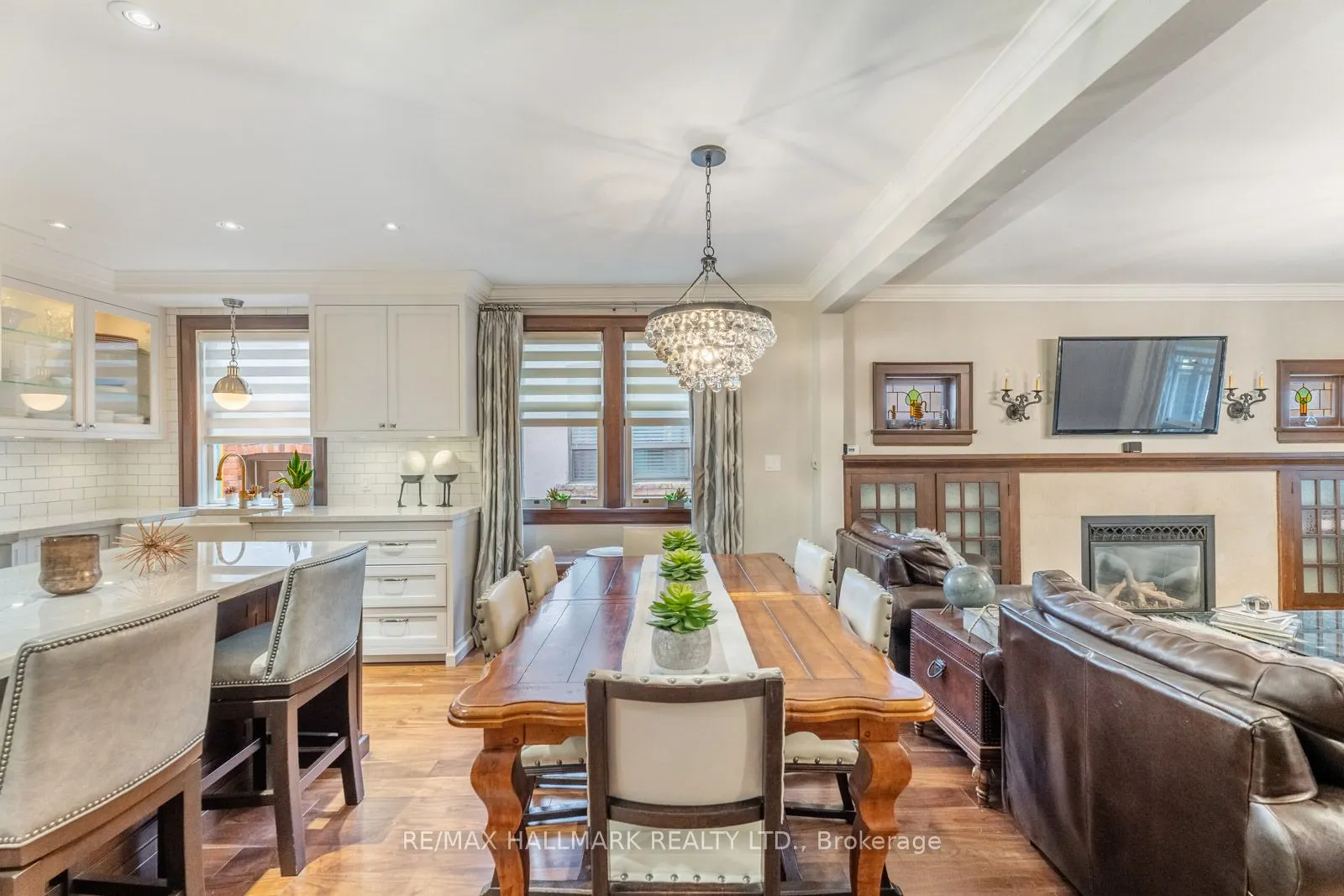 24 Hammersmith Avenue, #Main