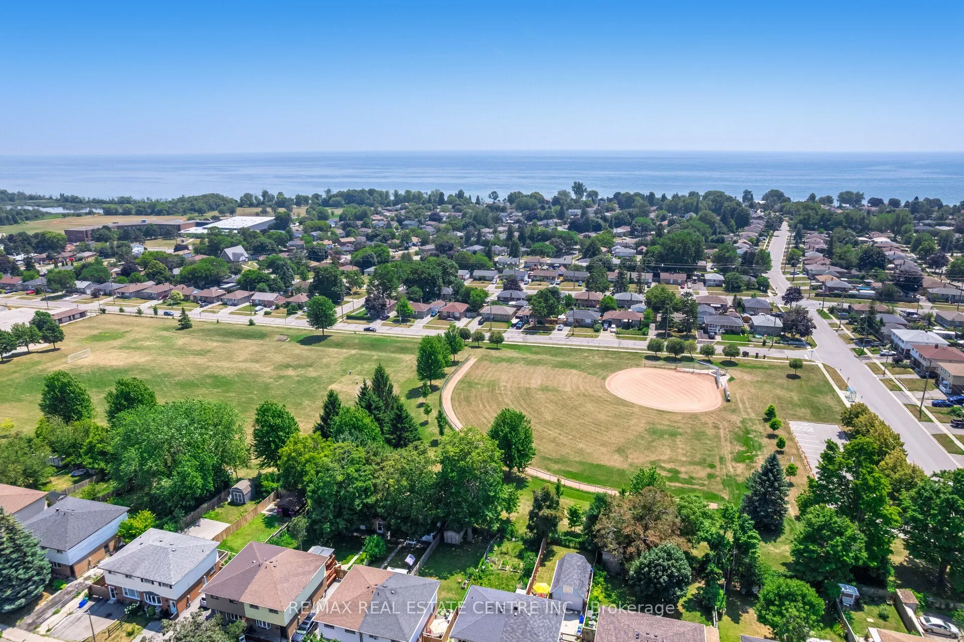 244 Kinmount Crescent