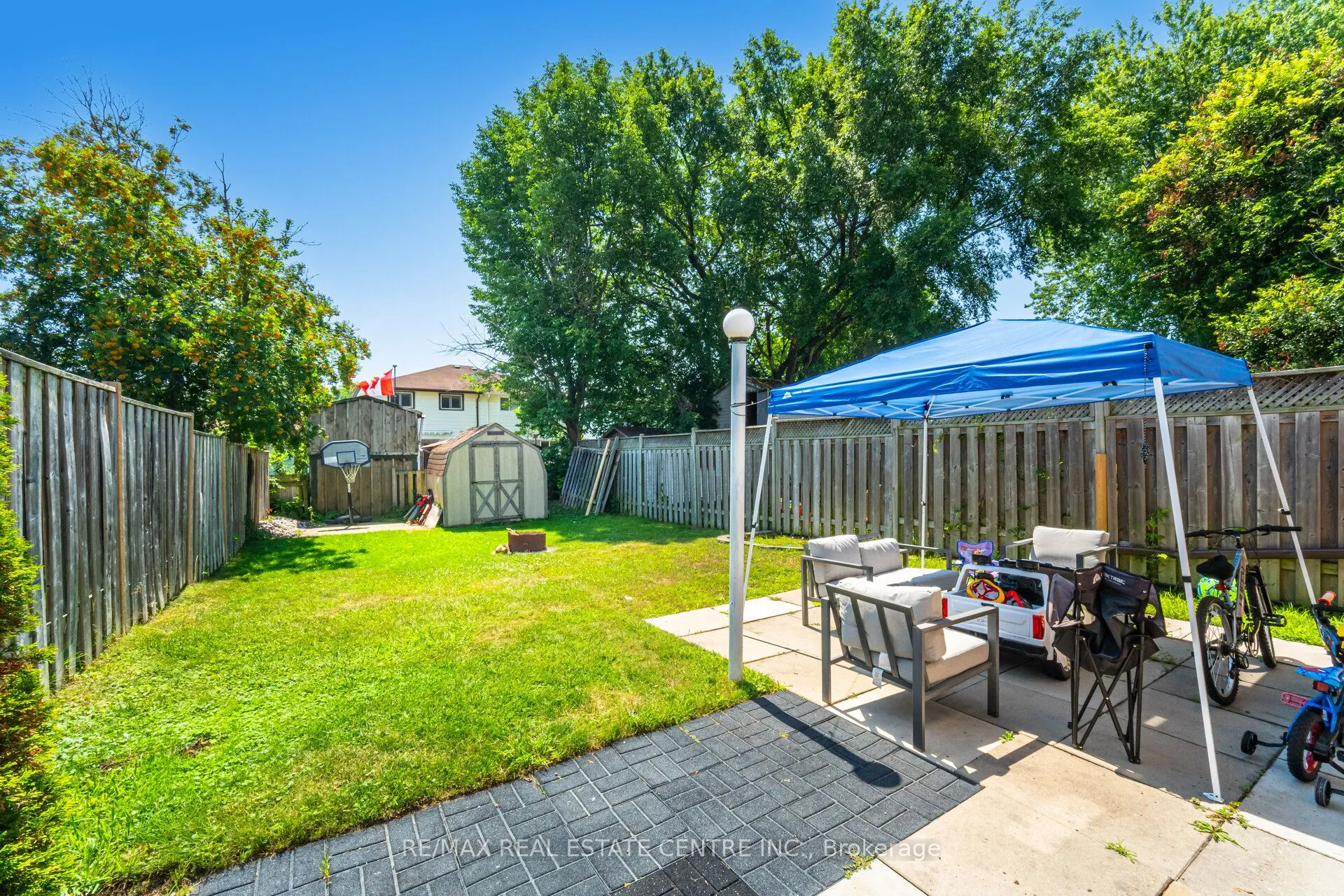244 Kinmount Crescent