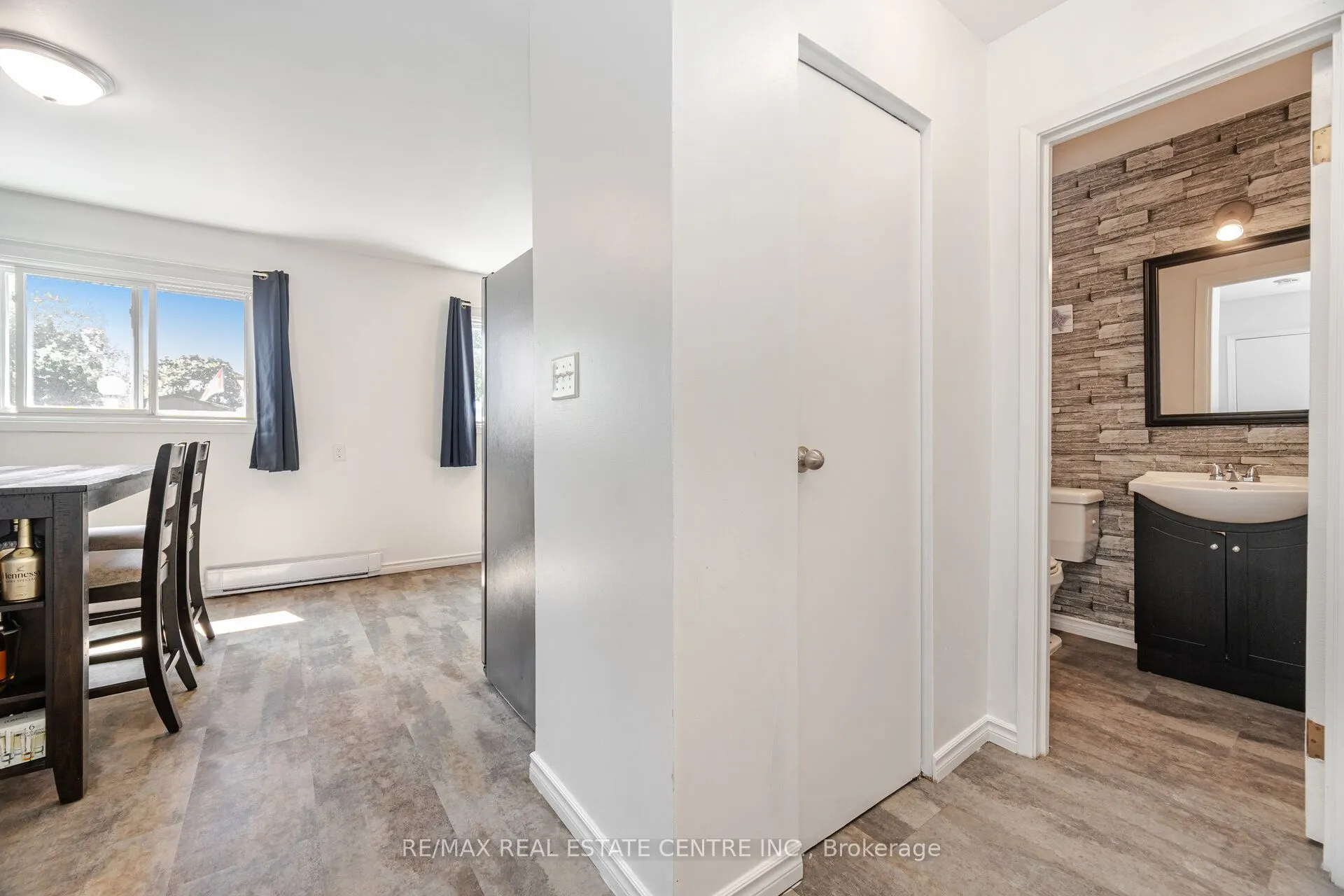 244 Kinmount Crescent