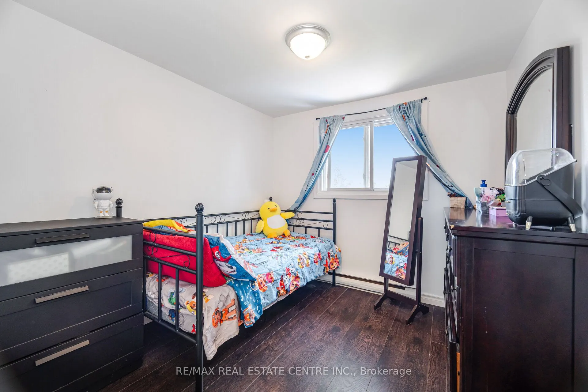 244 Kinmount Crescent