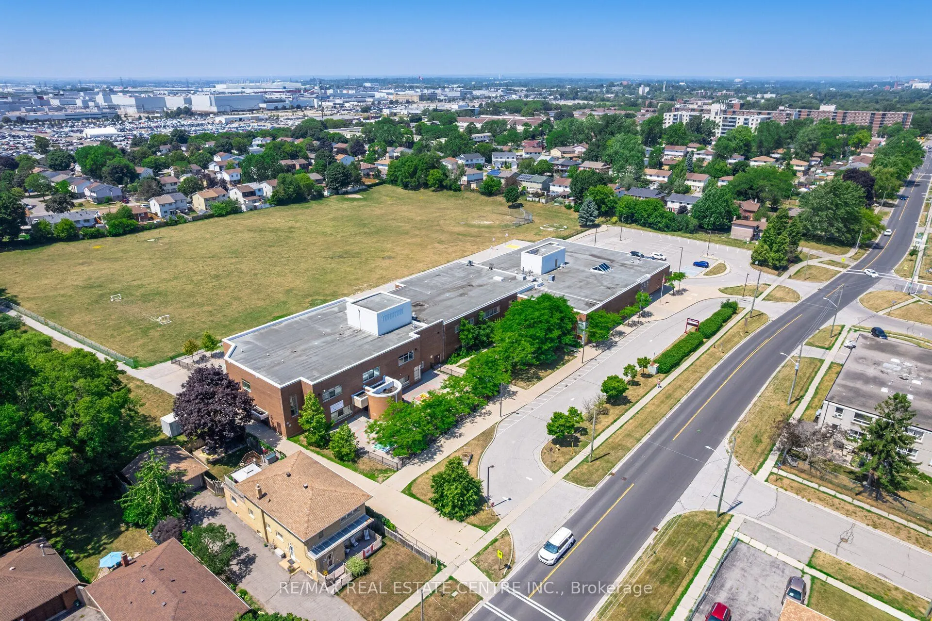 244 Kinmount Crescent