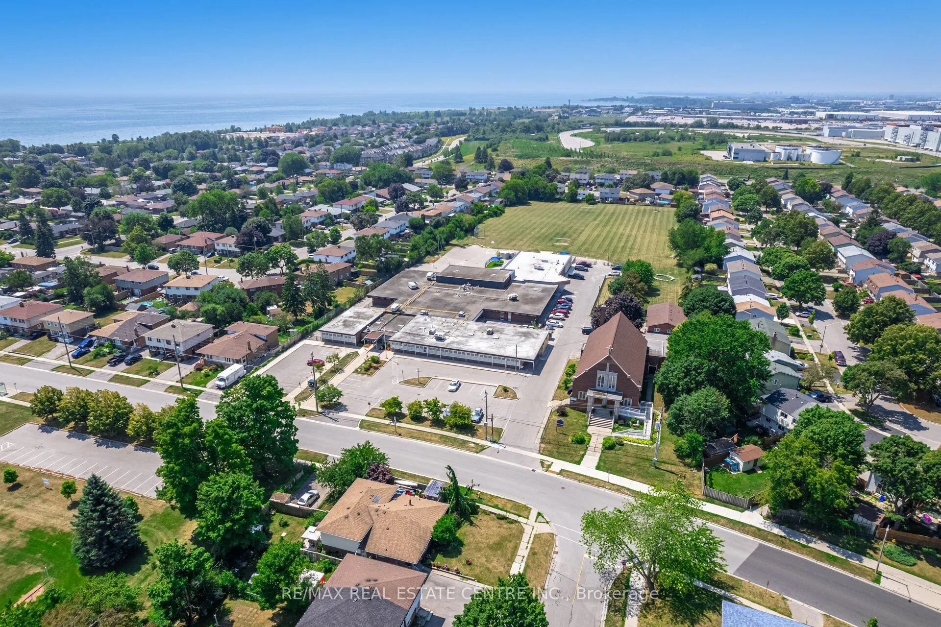 244 Kinmount Crescent