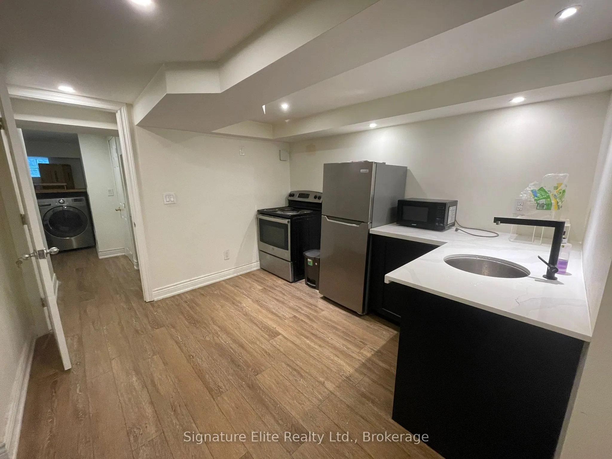 6 Margate Crescent, #Lower