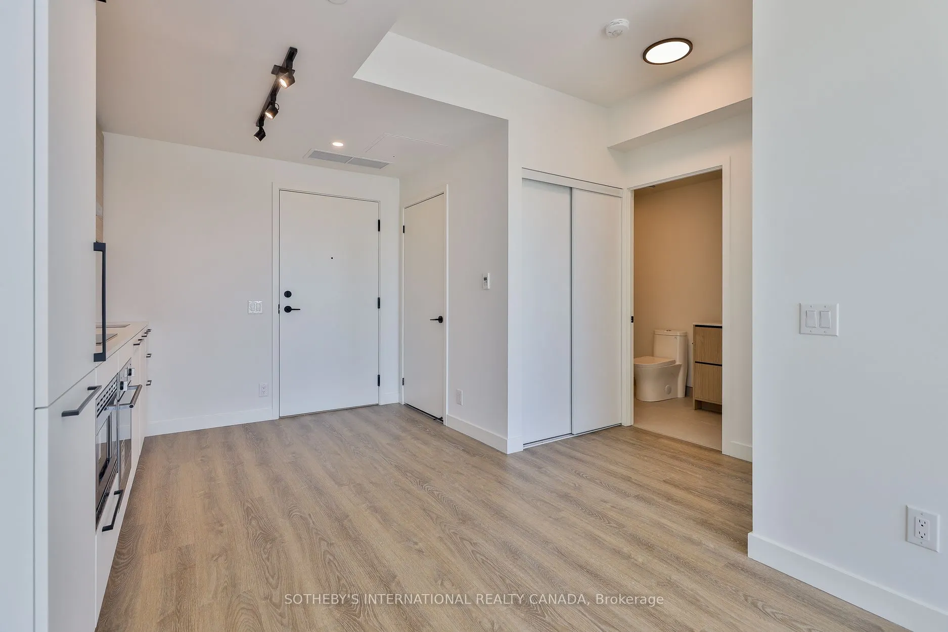 1050 Eastern Avenue, #514