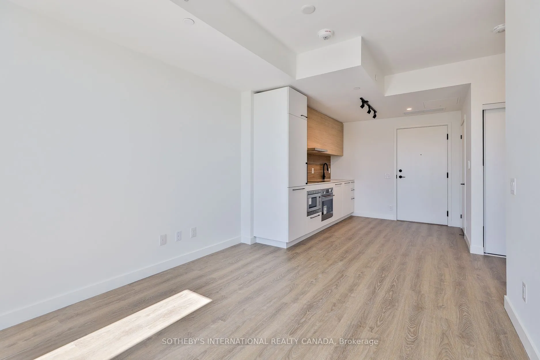 1050 Eastern Avenue, #514